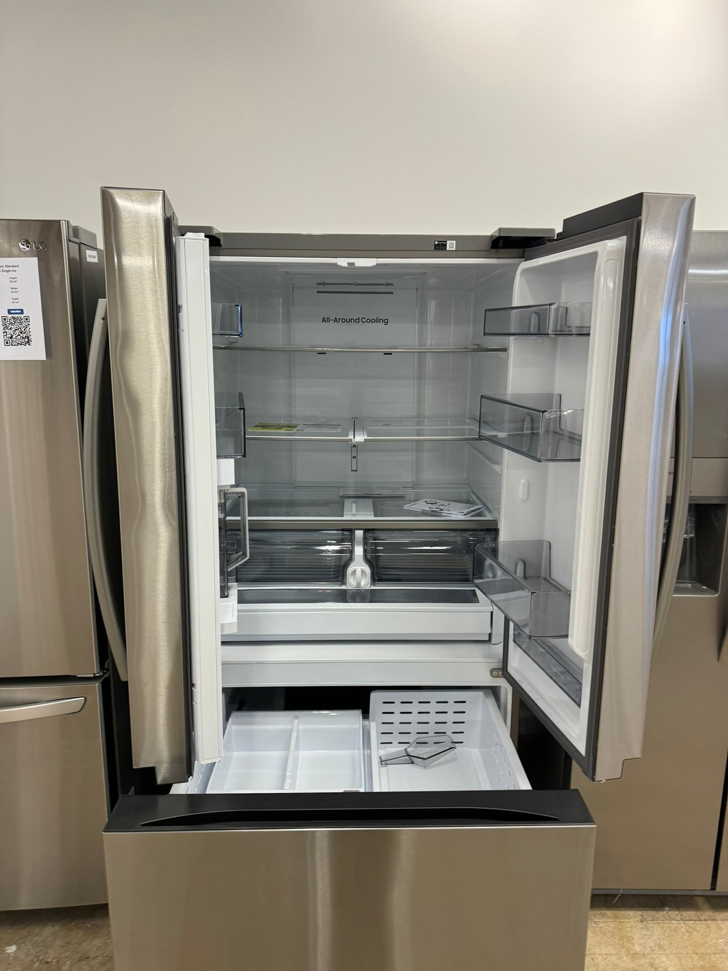 GREAT NEW SAMSUNG STAINLESS STEEL SMART REFRIGERATOR MODEL: RF32CG5300SR REF10023R