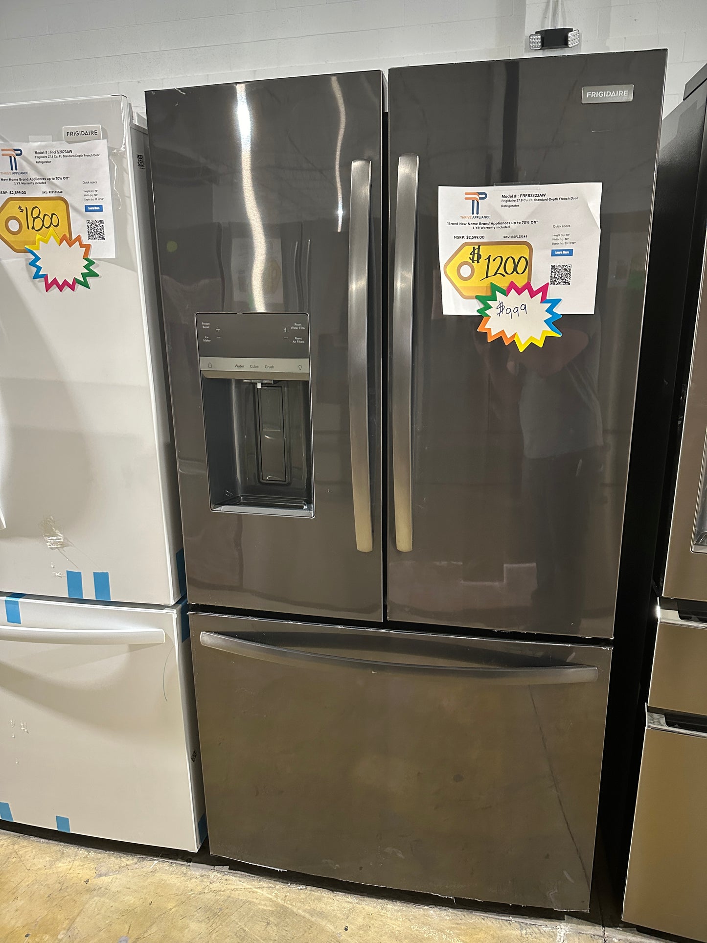 Frigidaire - 27.8 Cu. Ft. French Door Refrigerator - Black Stainless Steel MODEL: FRFS2823A REF12514S