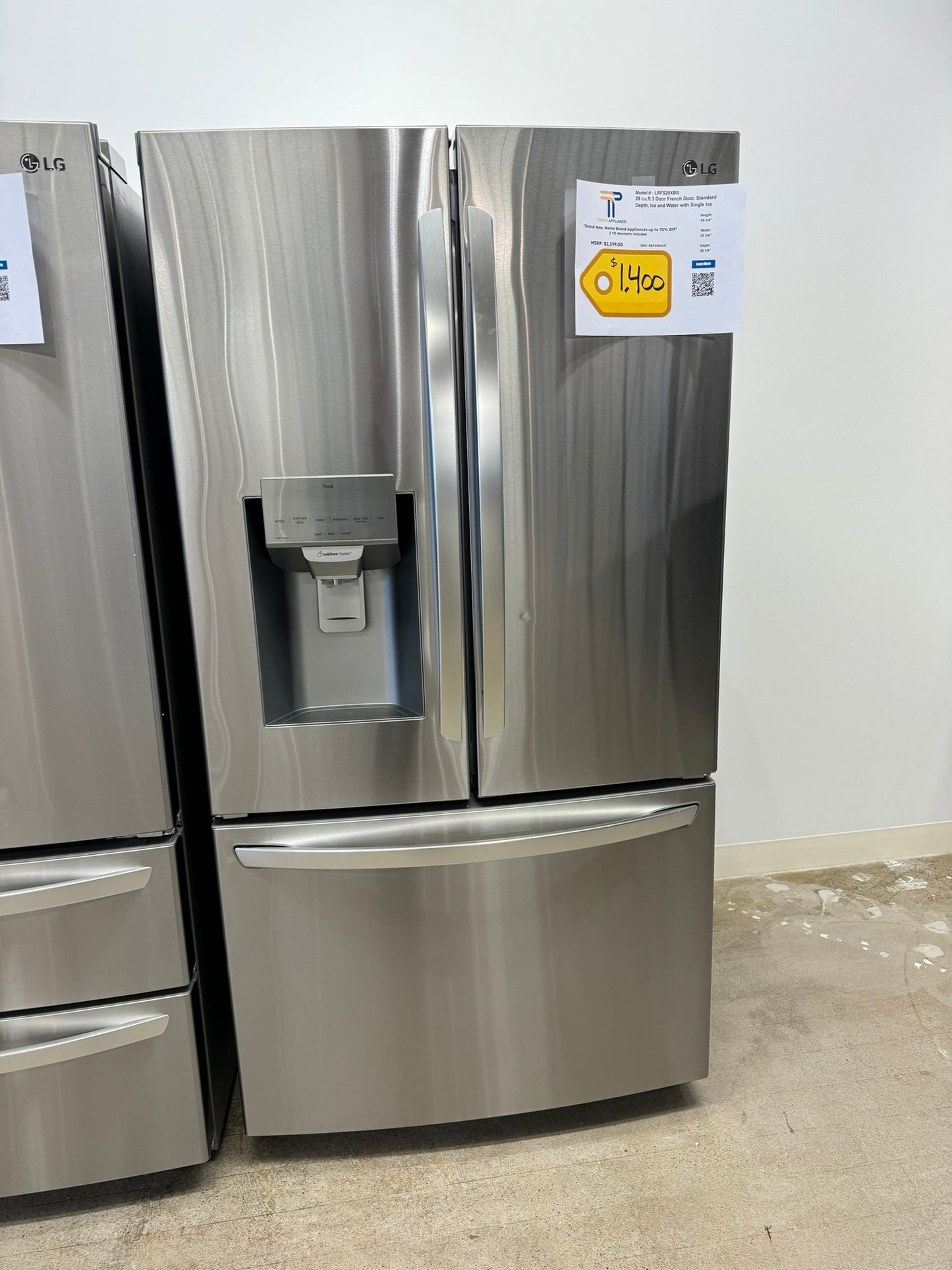 GREAT NEW SMART LG 27.7 CU FT REFRIGERATOR MODEL: LRFS28XBS REF10041R
