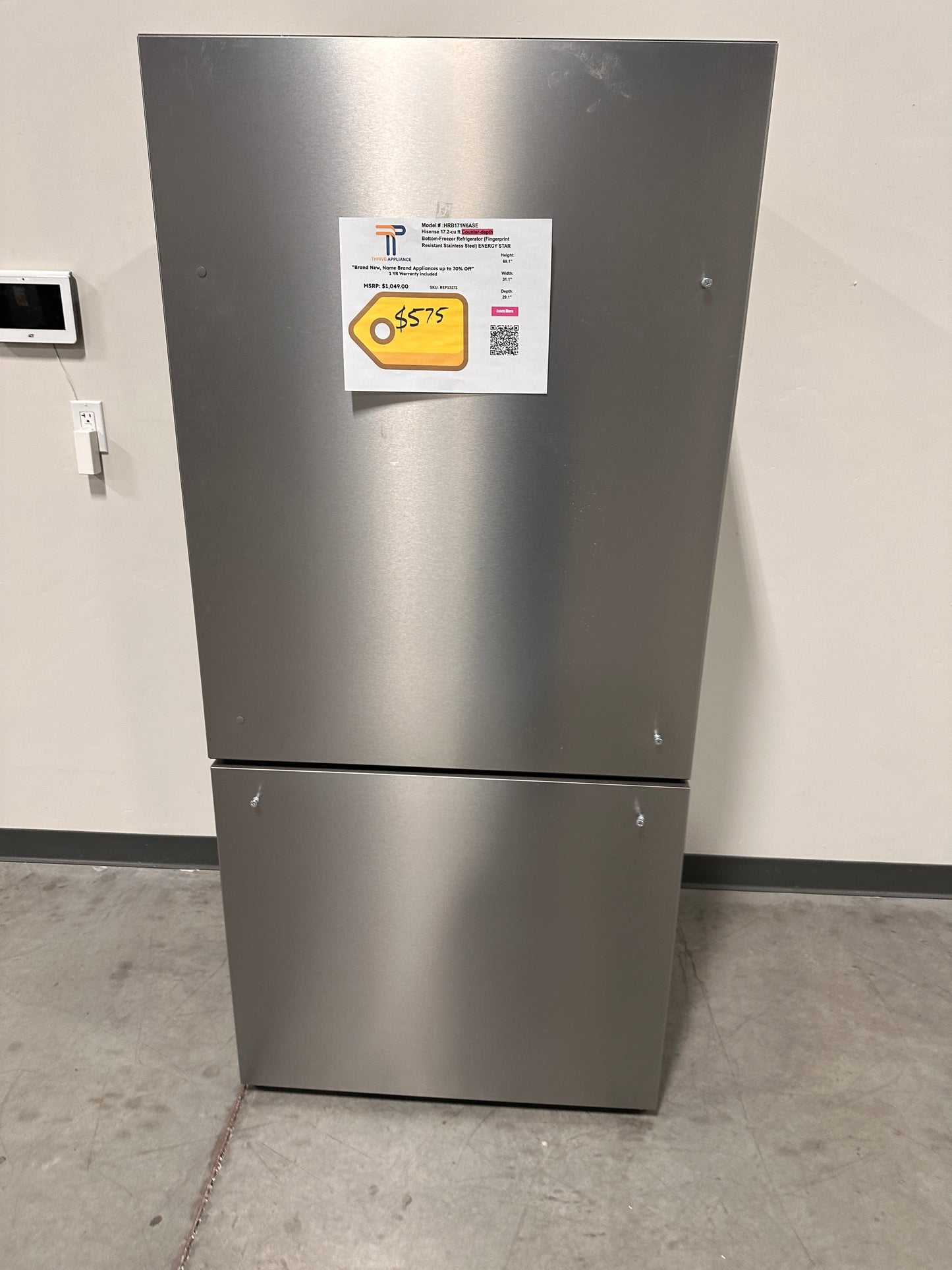 BRAND NEW BOTTOM FREEZER HISENSE REFRIGERATOR MODEL: HRB171N6ASE REF13272