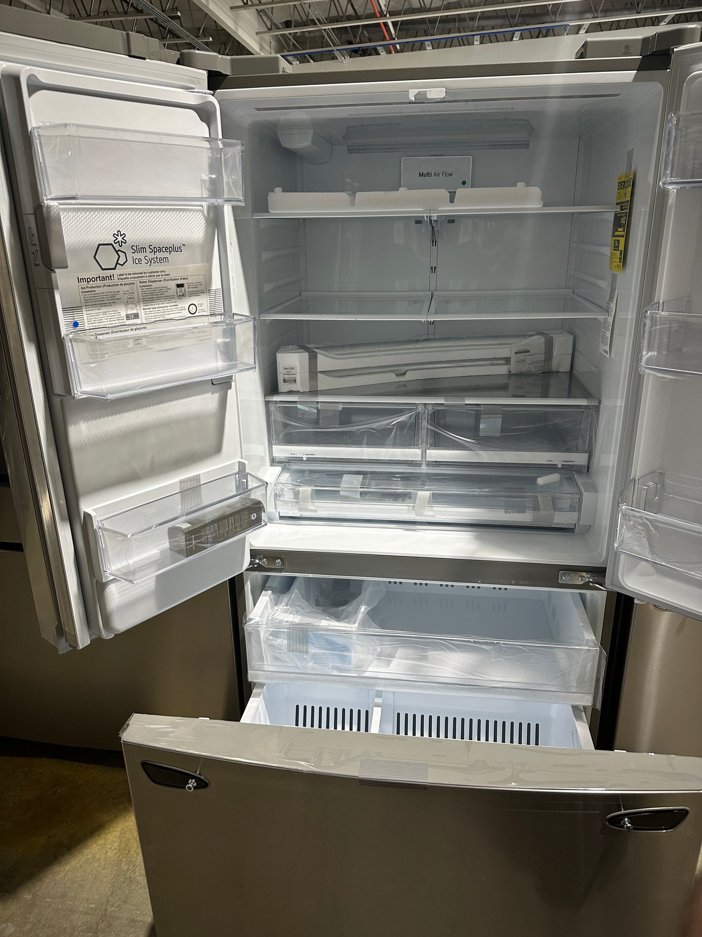 GREAT NEW STAINLESS STEEL DOOR SMART REFRIGERATOR MODEL: LHFS28XBS REF13633S