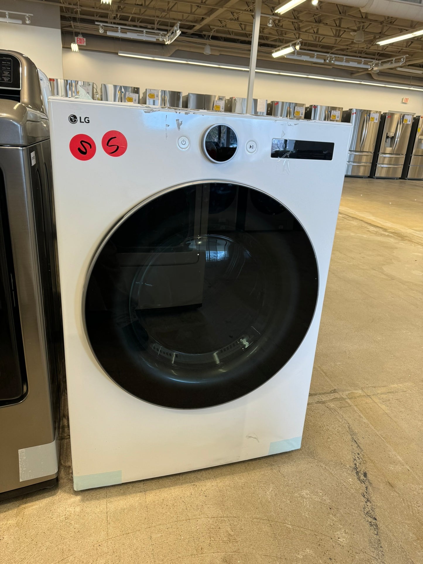 GREAT NEW SMART ELECTRIC LG DRYER MODEL: DLEX5500W DRY10071R
