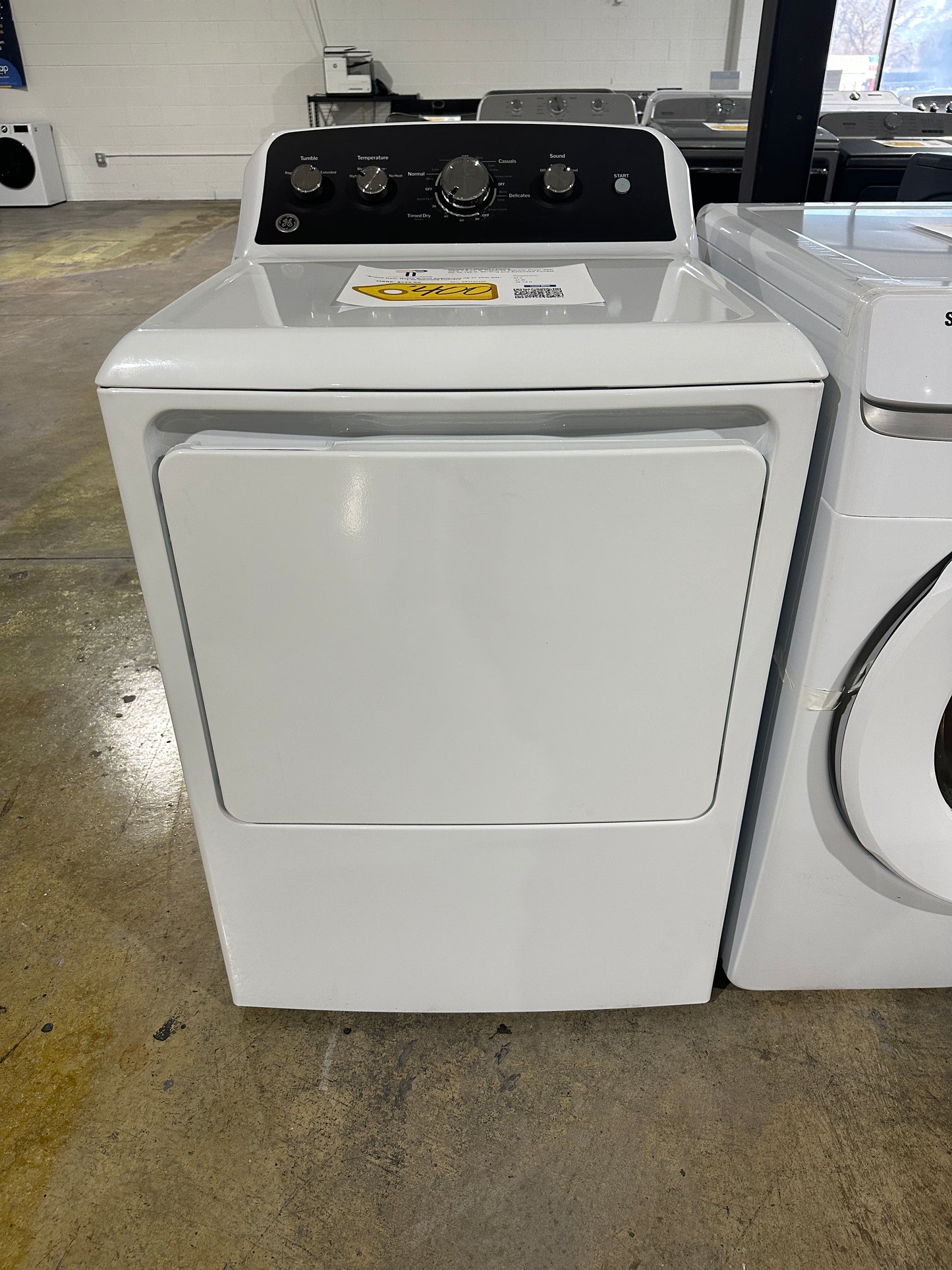 LOW PRICE! GE 7.2 Cu. Ft. Capacity Electric Dryer with Up To 120 Ft MODEL: GTD48EASWWB DRY13048S