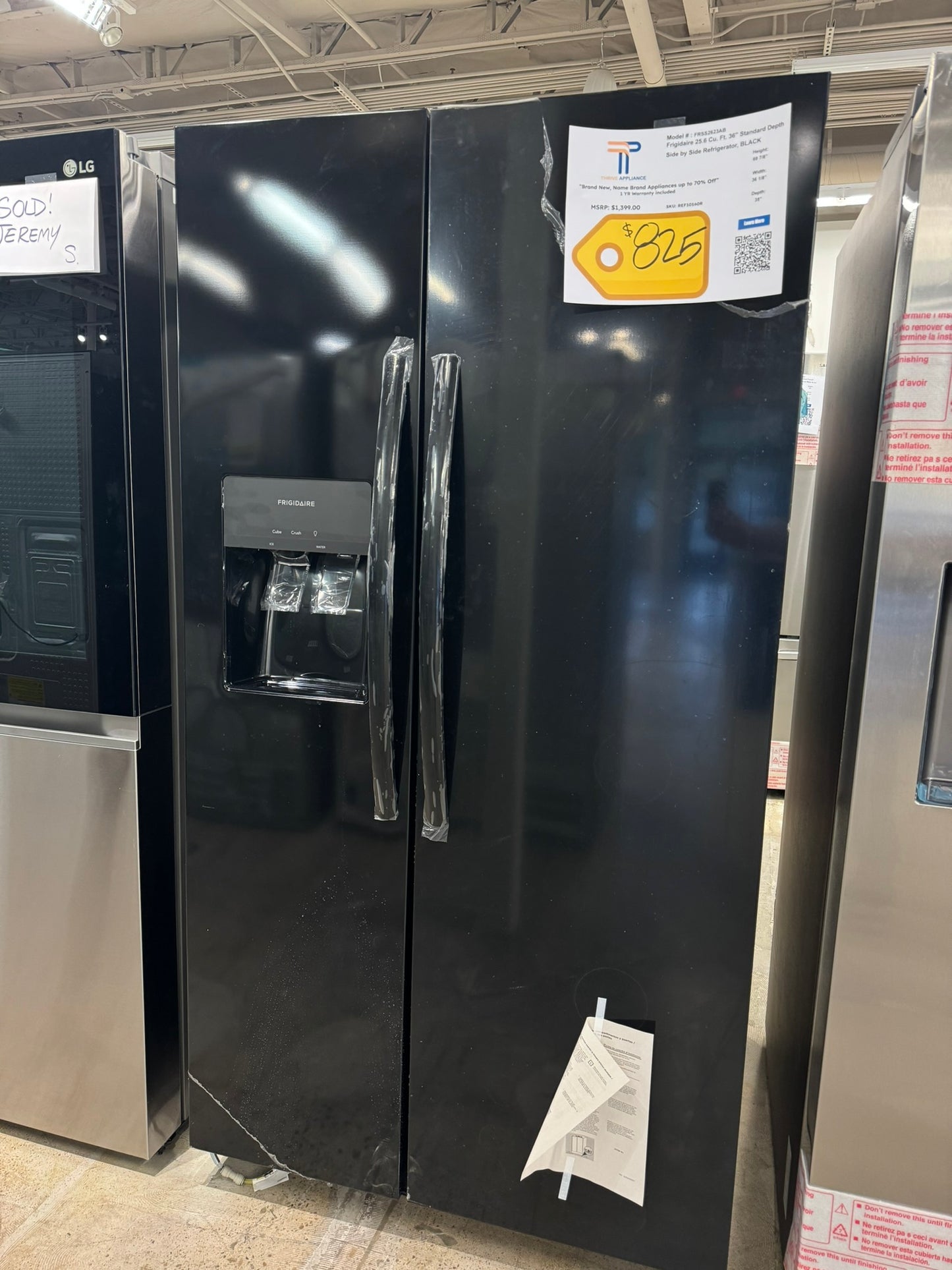 GREAT NEW FRIGIDAIRE BLACK SIDE BY SIDE REFRIGERATOR MODEL: FRSS2623AB REF10160R