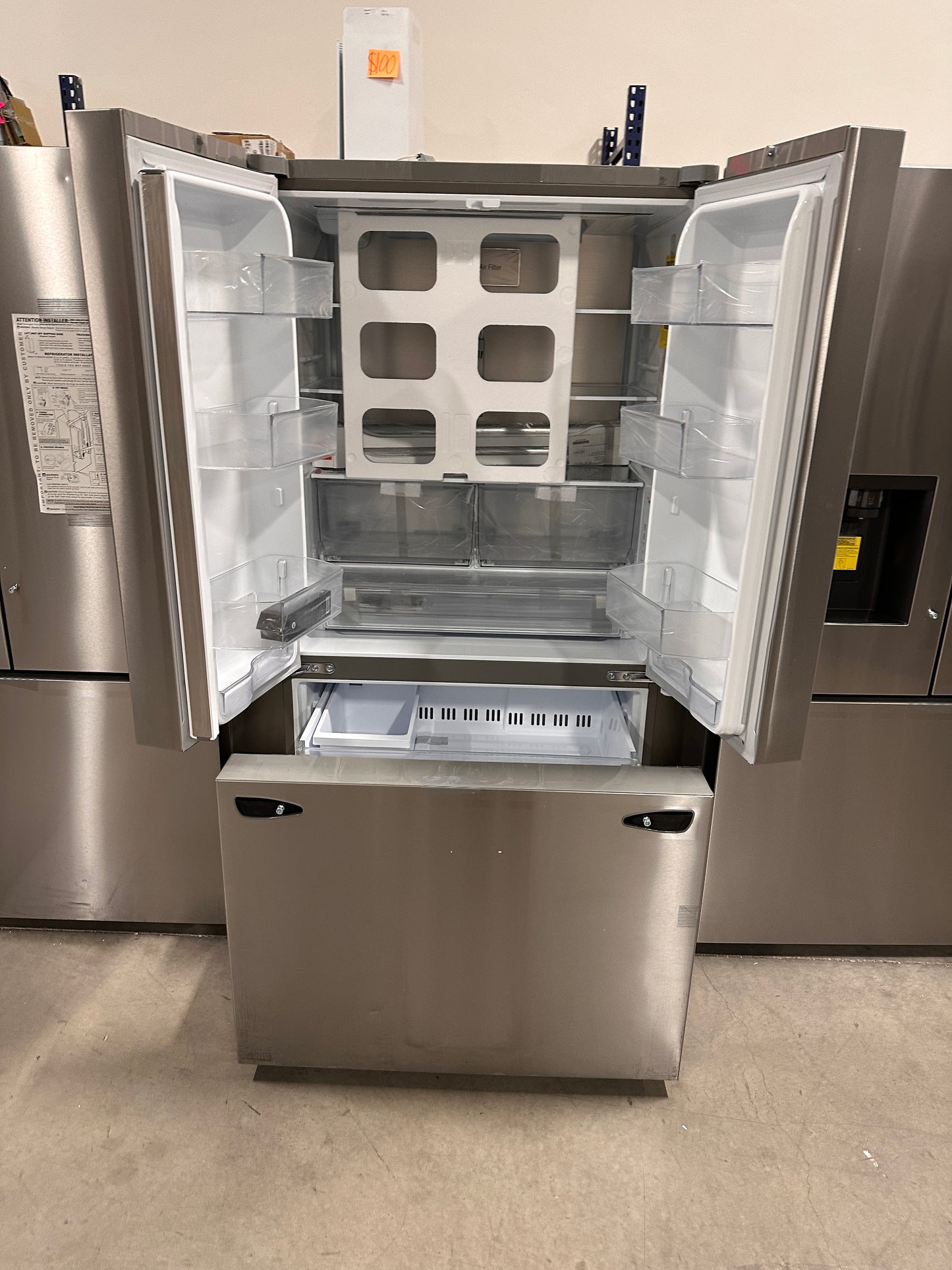 NEW COUNTER DEPTH MAX FRENCH DOOR SMART REFRIGERATOR MODEL: LRFLC2706S REF13398