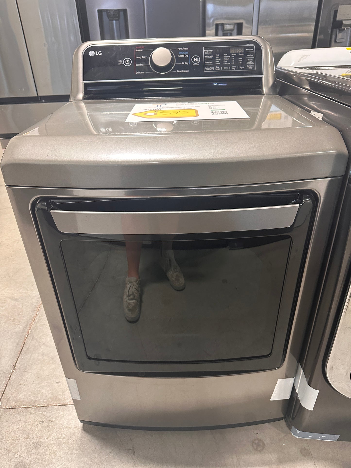 LG - 7.3 Cu. Ft. Smart Gas Dryer with EasyLoad Door - Graphite Steel MODEL: DLG7401VE DRY12720