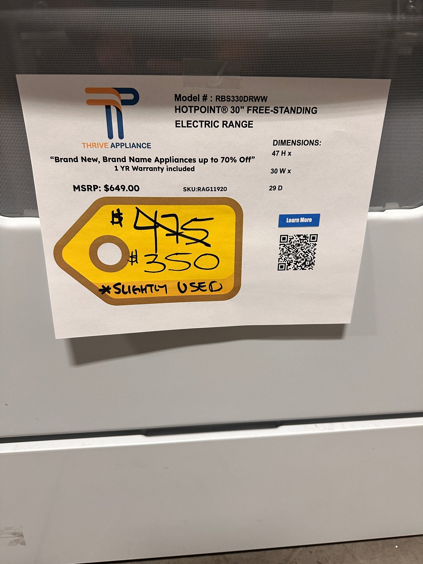 GREAT GENTLY USED HOTPOINT WHITE ELECTRIC RANGE MODEL: RBS330DRWW RAG11920