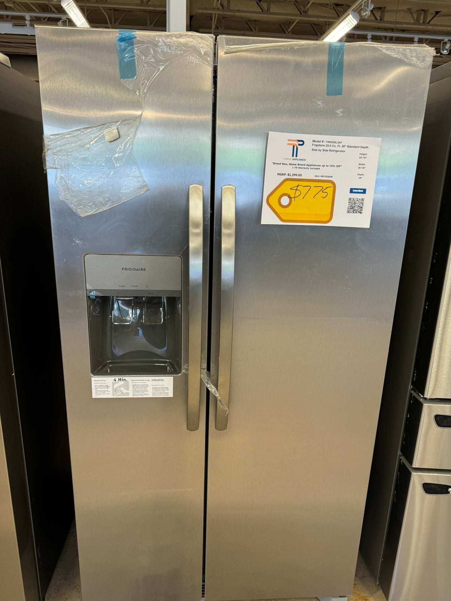 New Frigidaire - 25.6 Cu. Ft. Side-by-Side Refrigerator - Silver MODEL: FRSS26L3AF REF10262R