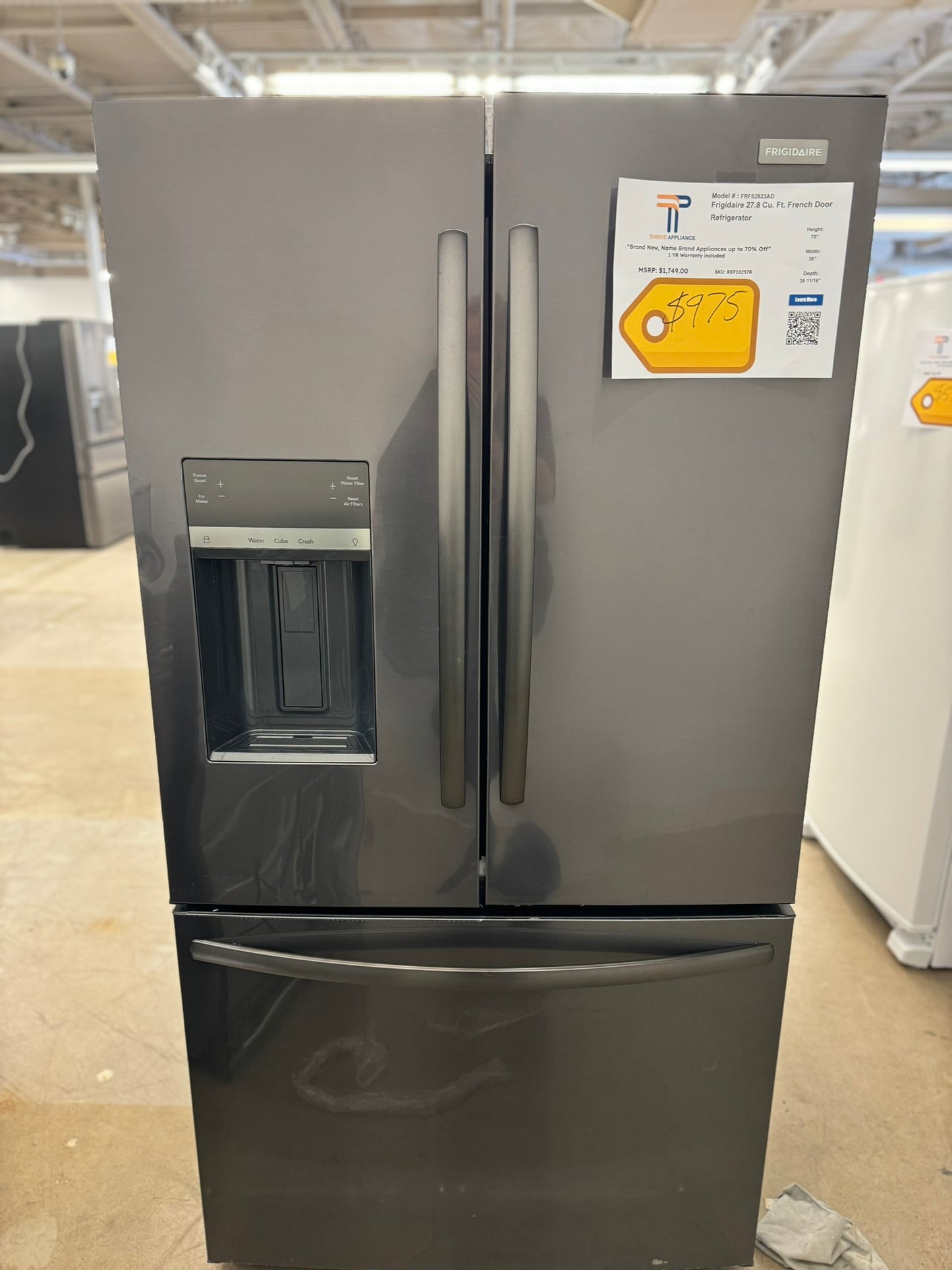 GREAT NEW BLACK STAINLESS STEEL FRENCH DOOR REFRIGERATOR MODEL: FRFS2823AD REF10257R