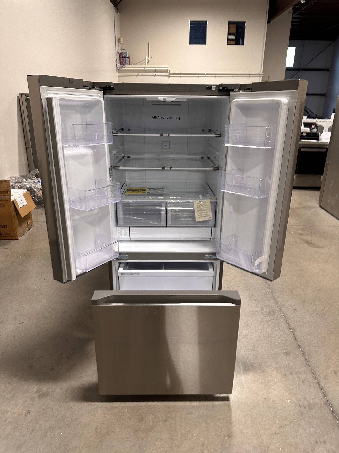 BRAND NEW SAMSUNG 3-DOOR FRENCH DOOR REFRIGERATOR MODEL: RF22A4221SR REF13458