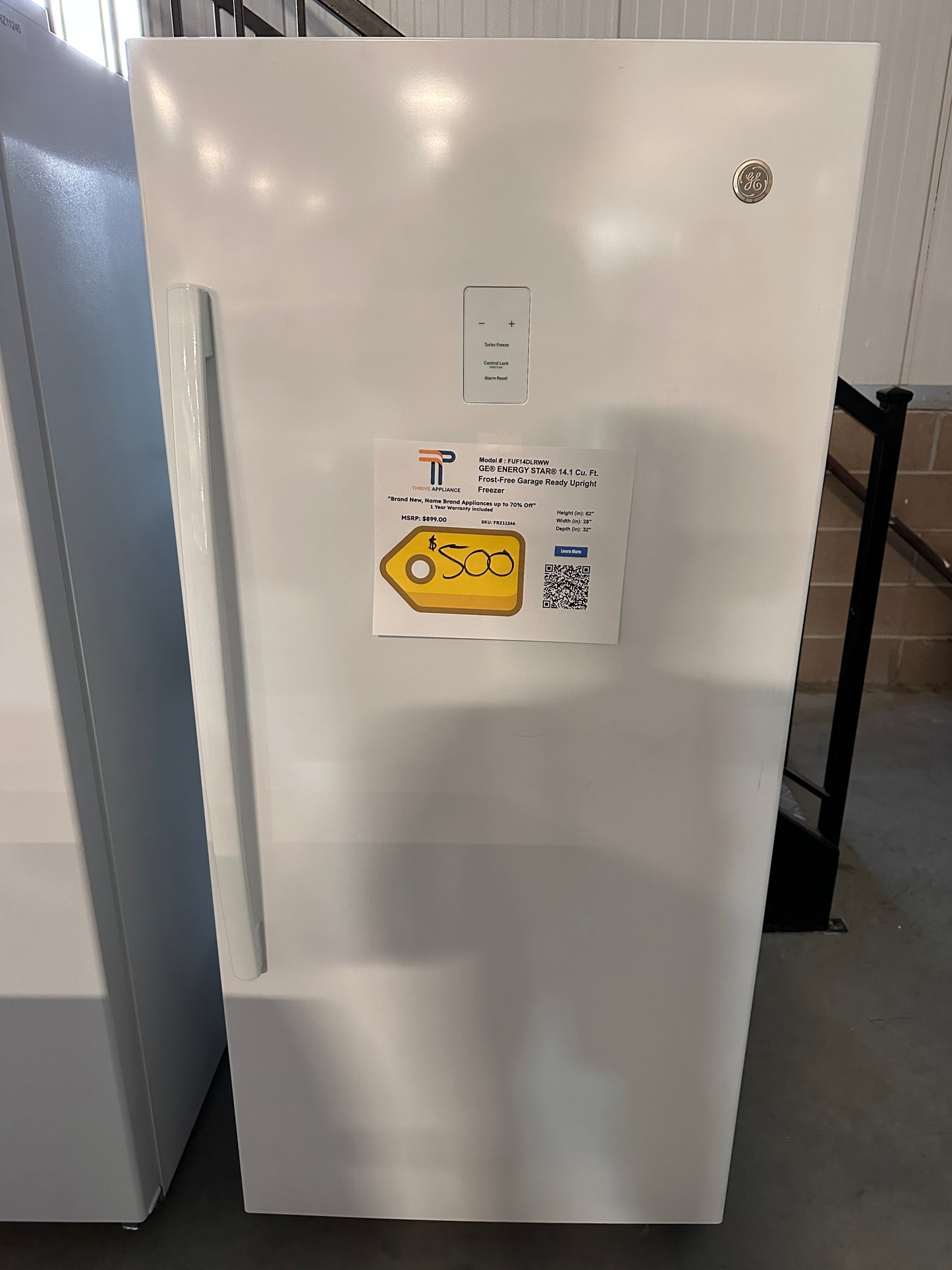 GORGEOUS NEW UPRIGHT FREEZER MODEL: FUF14DLRWW FRZ11246