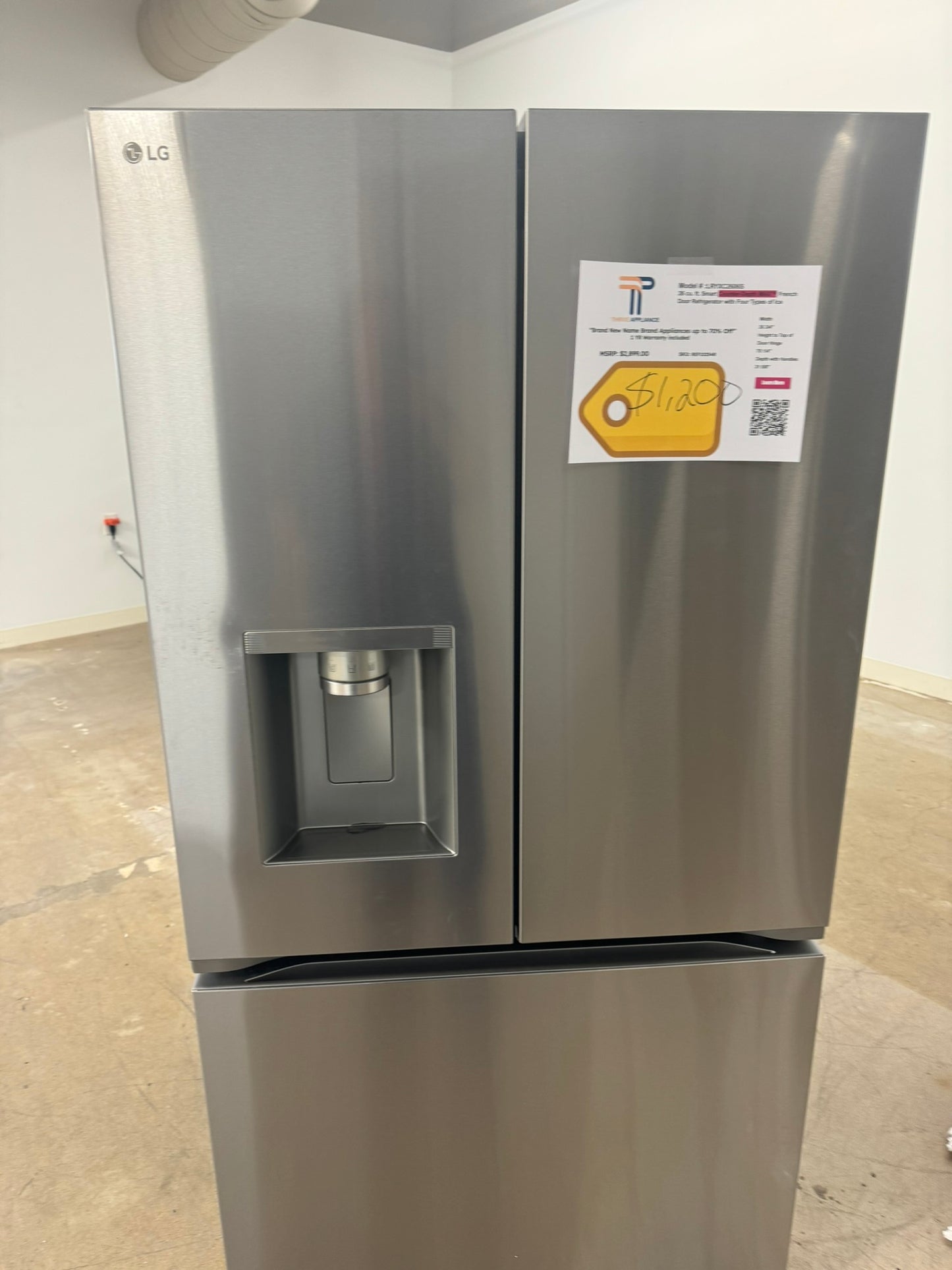 GREAT COUNTER DEPTH MAX LG REFRIGERATOR MODEL: LRYXC2606S REF10254R