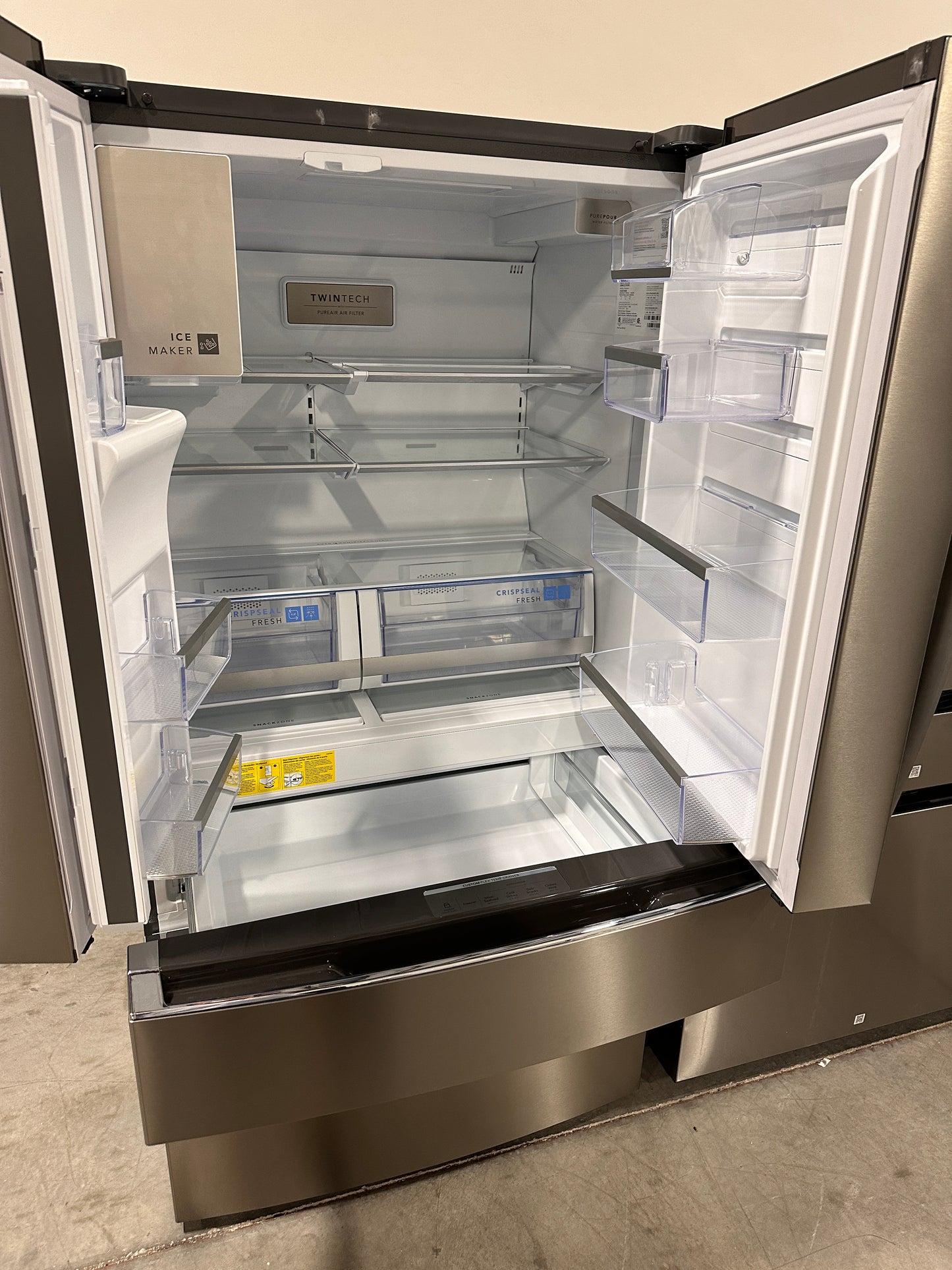 GREAT NEW FRIGIDAIRE COUNTER DEPTH REFRIGERATOR MODEL: GRMC2273CF REF13451