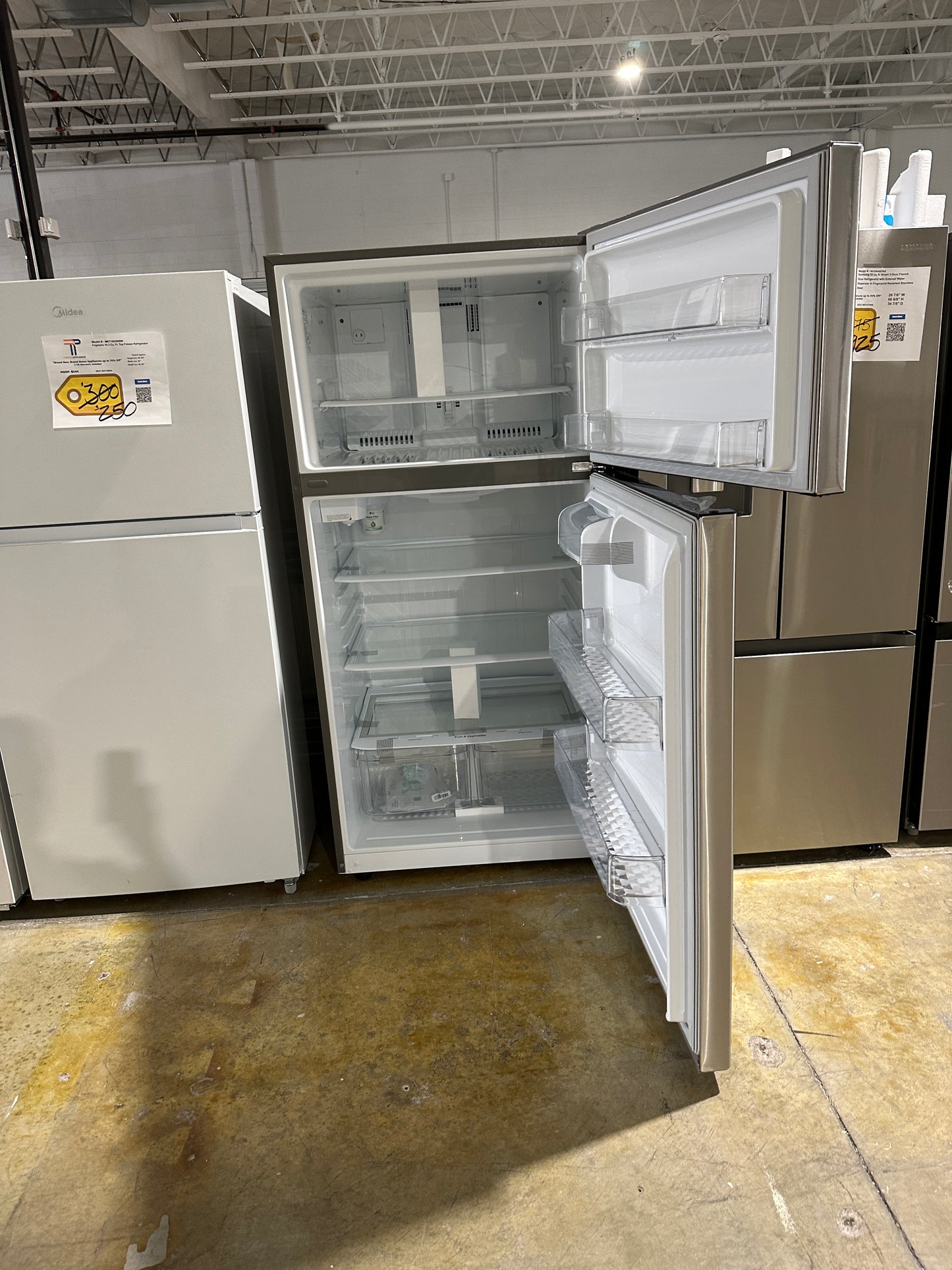 GREAT NEW LG TOP FREEZER REFRIGERATOR MODEL: LRTLS2403S REF13750S