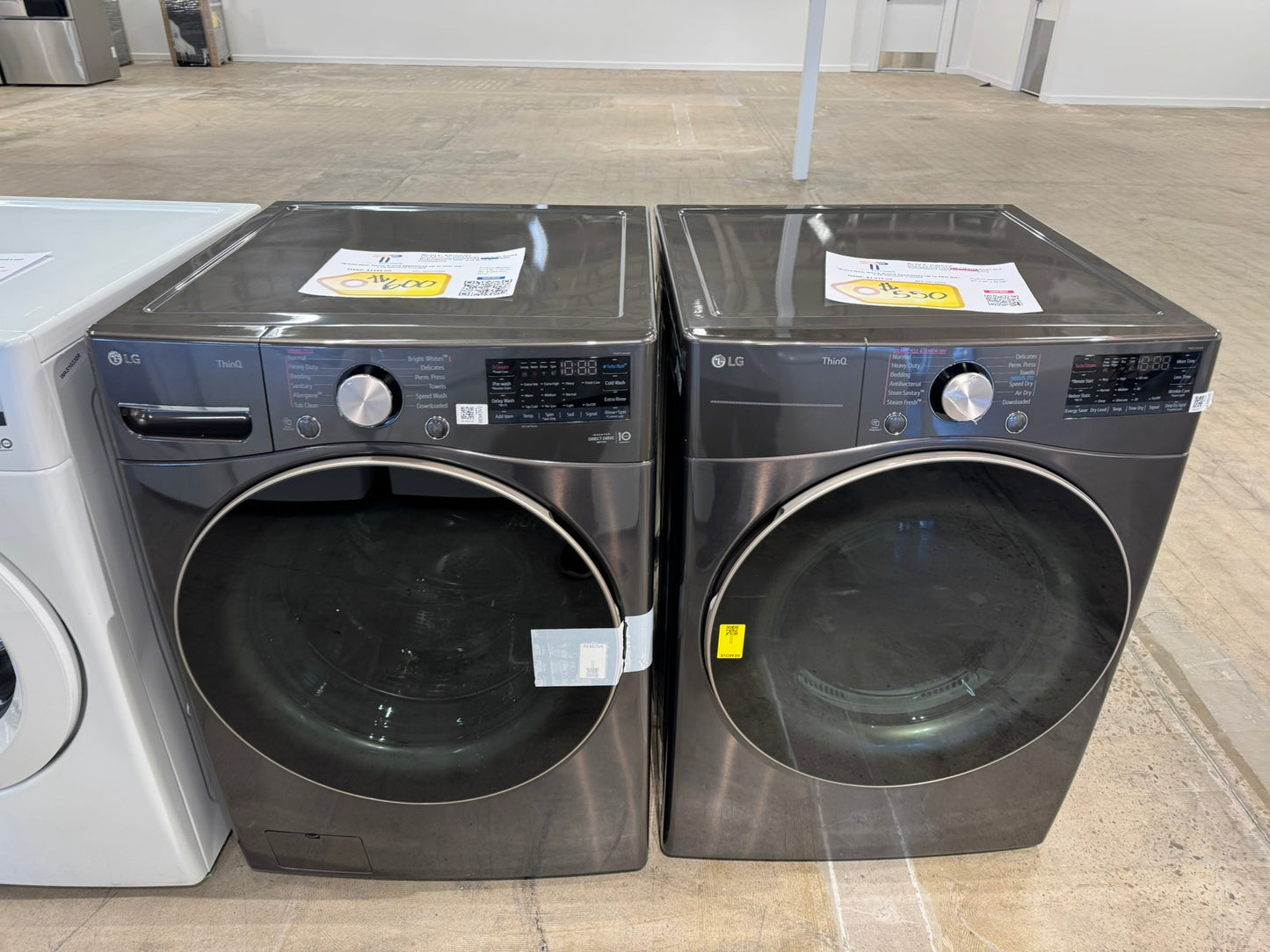 GORGEOUS NEW LG STACKABLE WASHER DRYER LAUNDRY SET WAS10229R DRY10228R