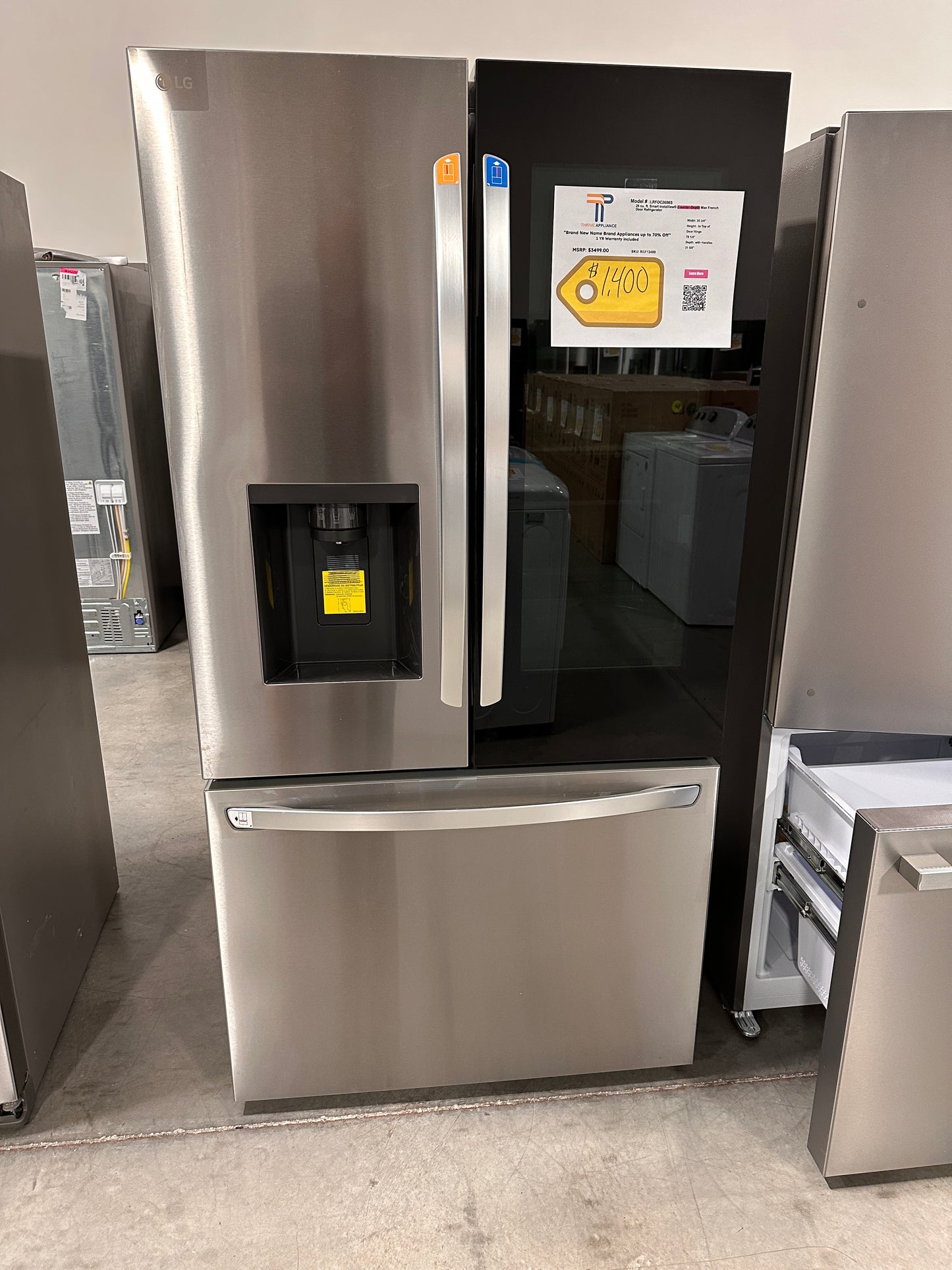 GORGEOUS NEW COUNTER DEPTH MAX LG REFRIGERATOR MODEL: LRFOC2606S REF13488