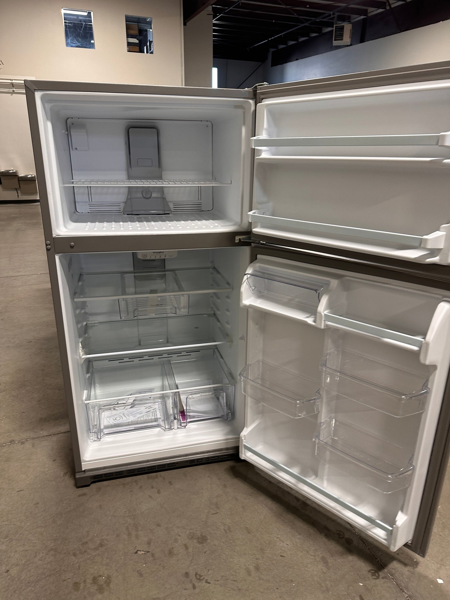 BEAUTIFUL BRAND NEW WHIRLPOOL REFRIGERATOR MODEL: WRT311FZDZ REF13479