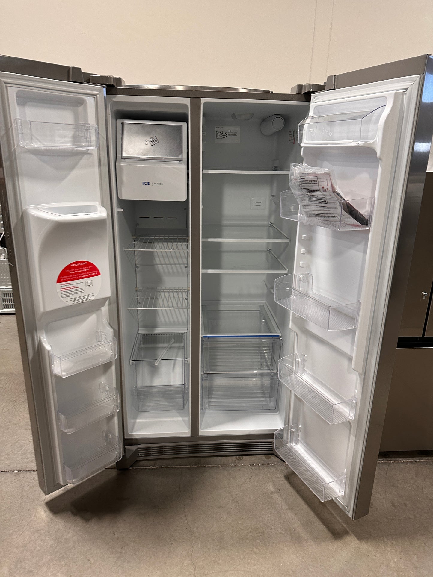 Frigidaire - 25.6 Cu. Ft. Side-by-Side Refrigerator - Silver MODEL: FRSS26L3AF REF13505