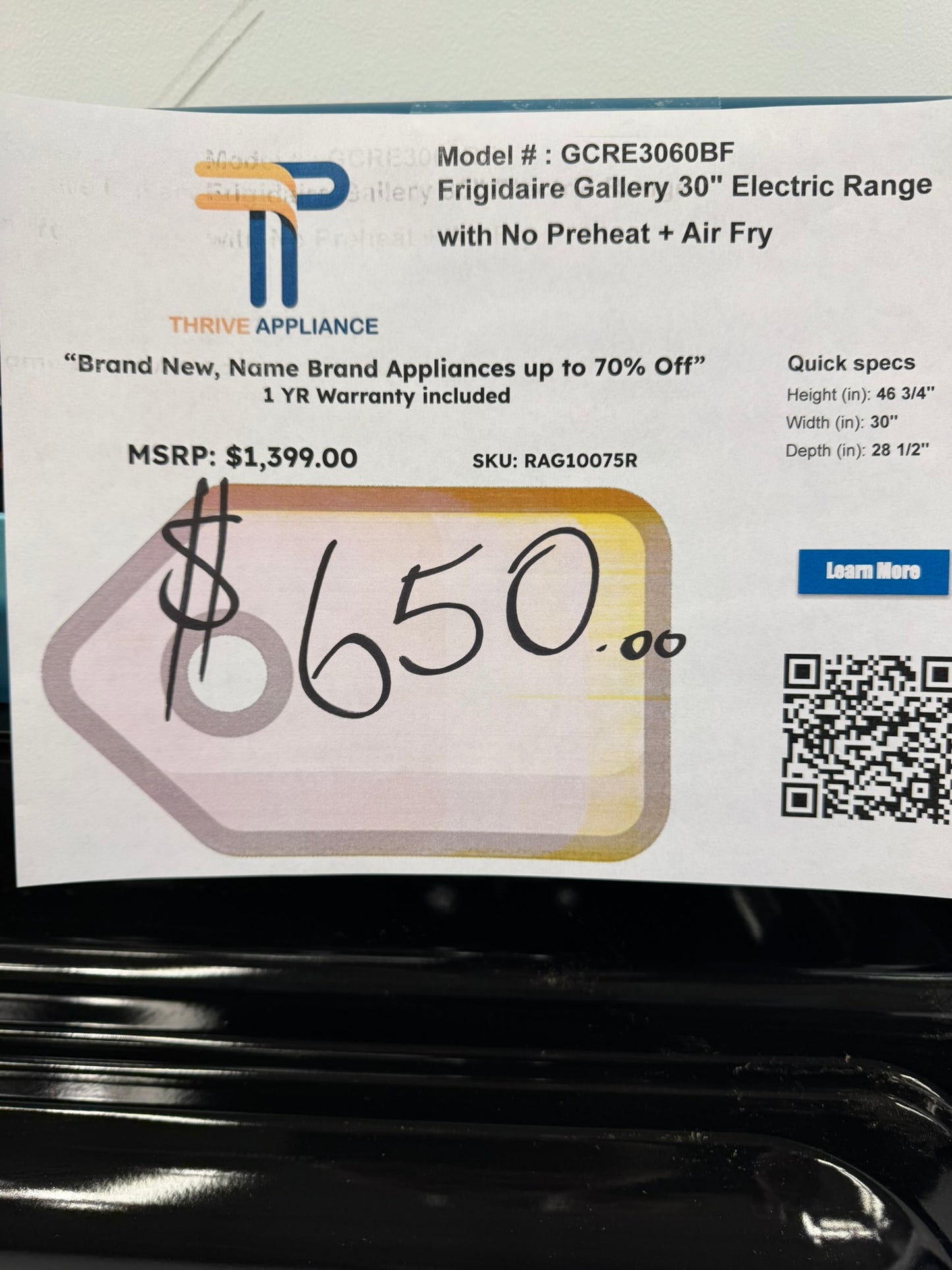 GREAT! NEW! Frigidaire Gallery 30" Electric Range MODEL: GCRE3060BF RAG10075R