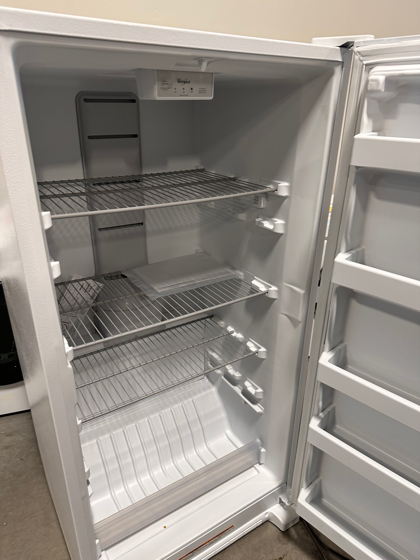 GREAT NEW UPRIGHT WHIRLPOOL FREEZER MODEL: WZF34X16DW FRZ11248