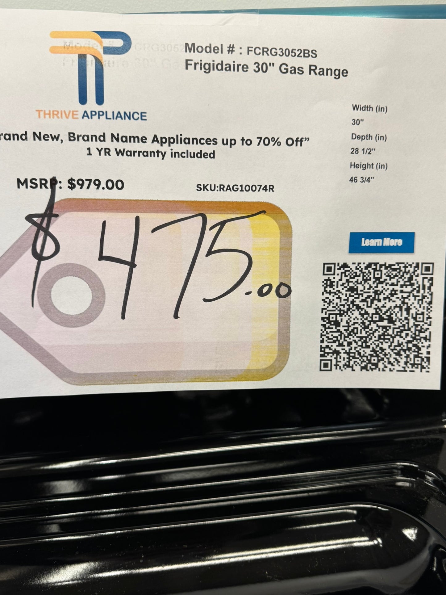 GORGEOUS NEW GAS RANGE by FRIGIDAIRE MODEL: FCRG3052BS RAG10074R