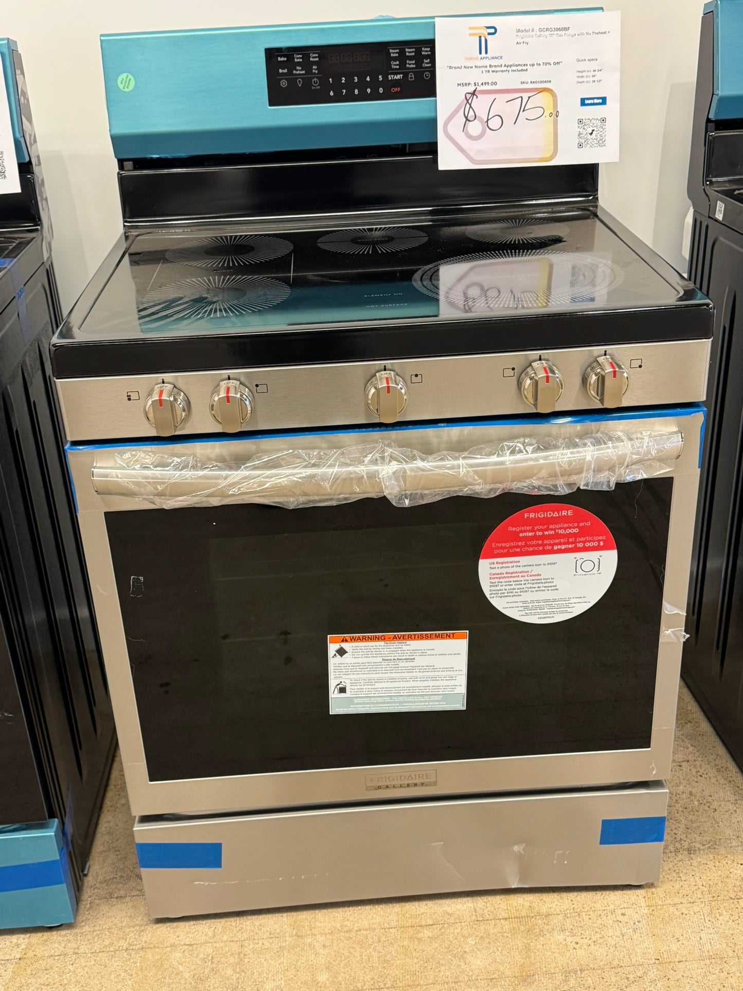 BRAND NEW! Frigidaire Gallery Range MODEL: GCRG3060BF RAG10085R