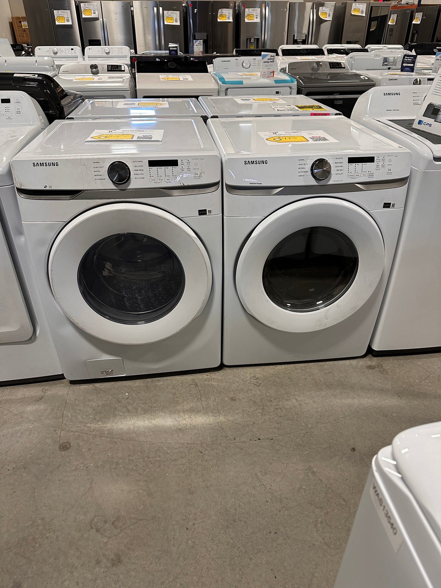 GREAT NEW STACKABLE SAMSUNG SMART LAUNDRY SET WAS13567 DRY12816