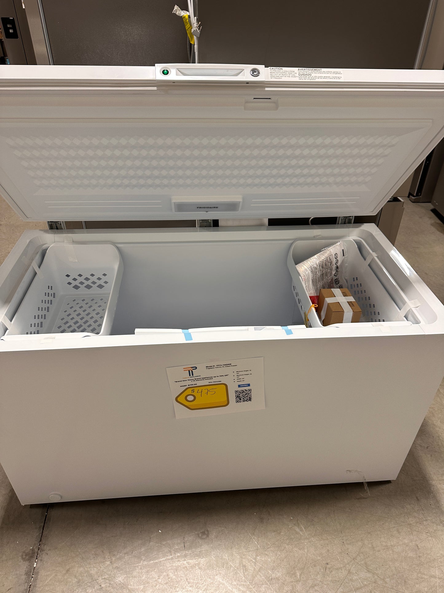 New Frigidaire - 14.8 Cu. Ft. Chest Freezer - White MODEL: FFCL1542AW FRZ11250