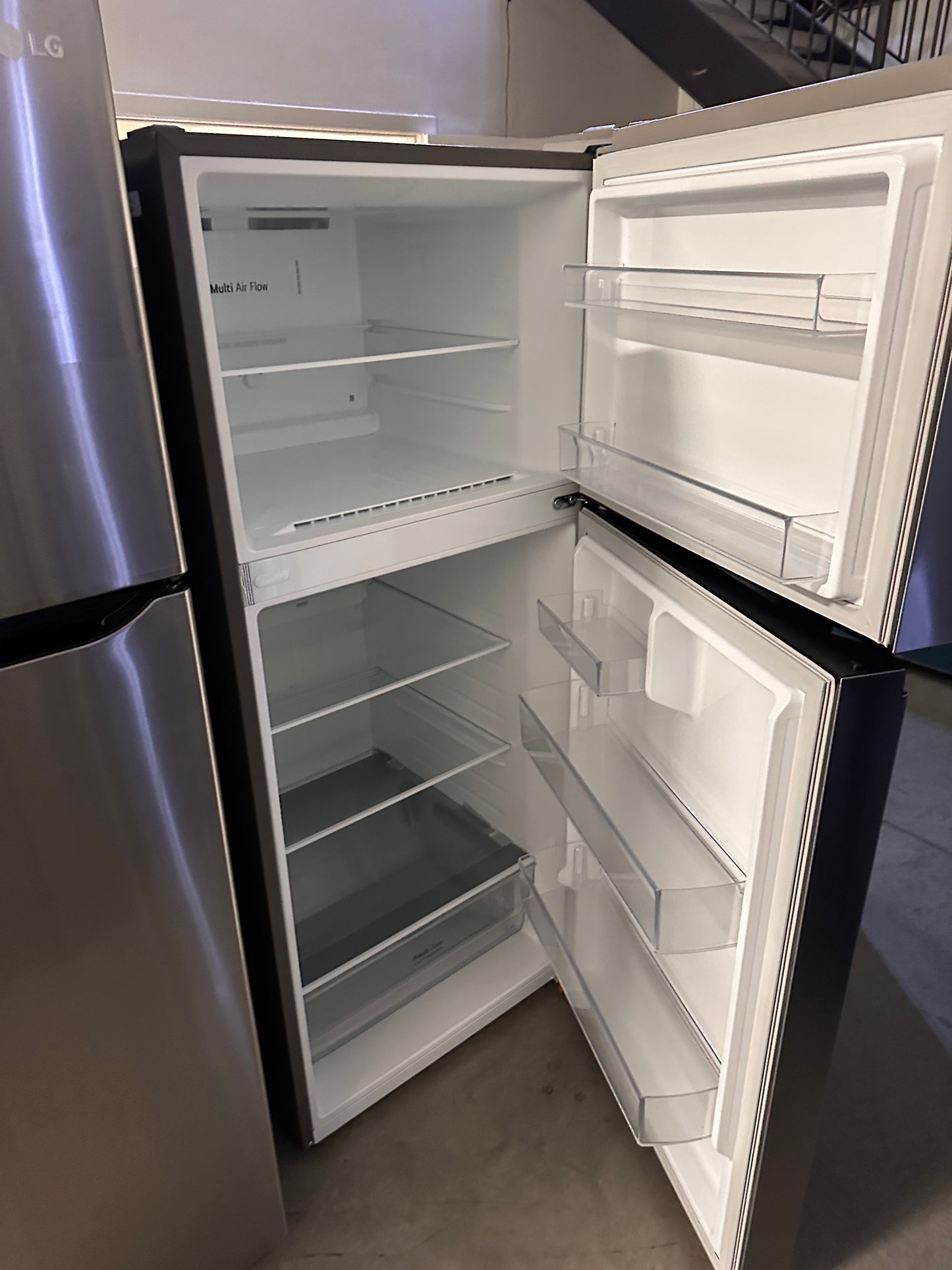 GARAGE READY TOP FREEZER REFRIGERATOR Model: LT18S2100S REF13572