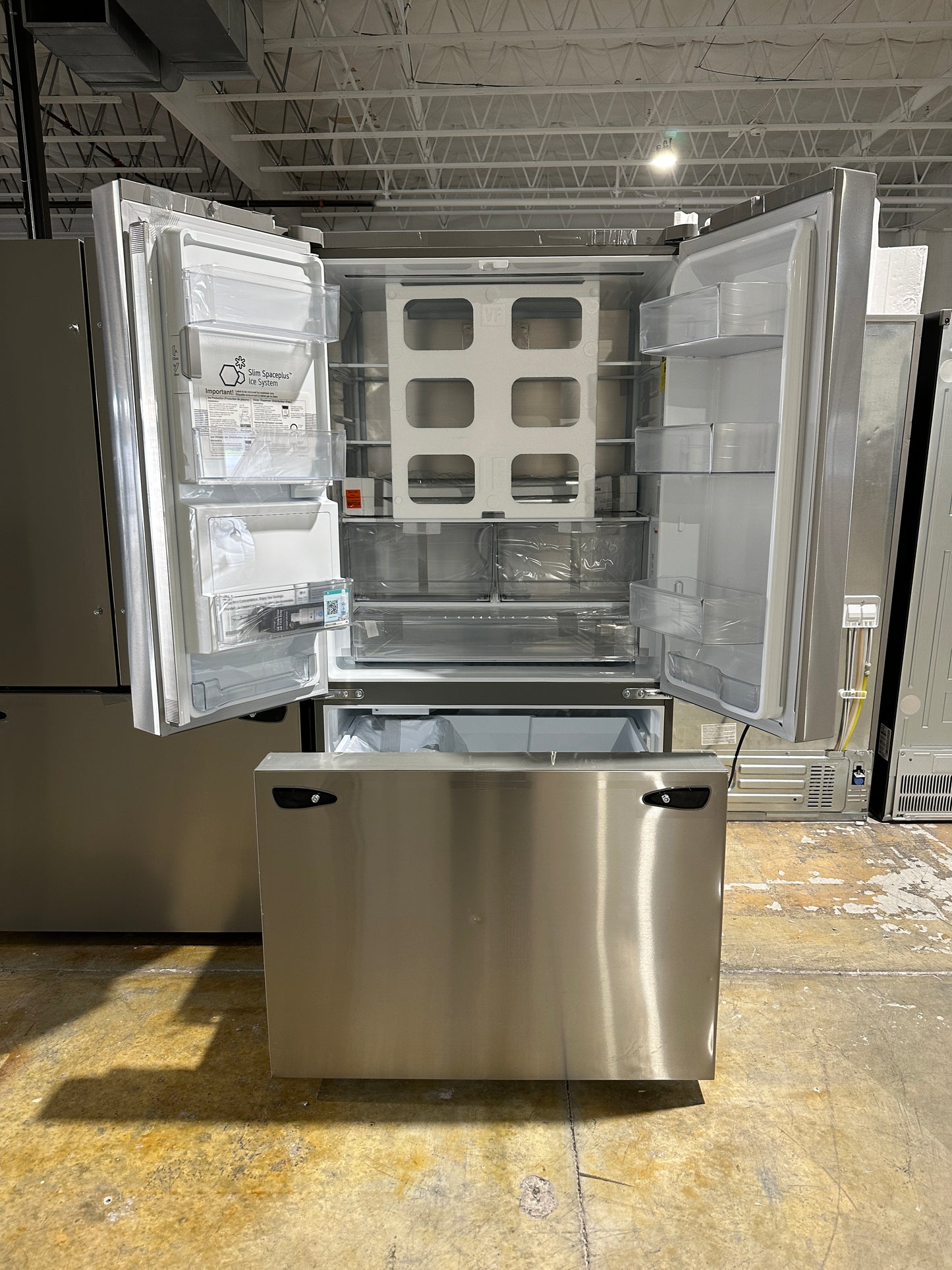 LG 25.5 Cu. Ft. French Door Counter-Depth Smart Refrigerator with Dual Ice MODEL: LRFXC2606S REF13963S