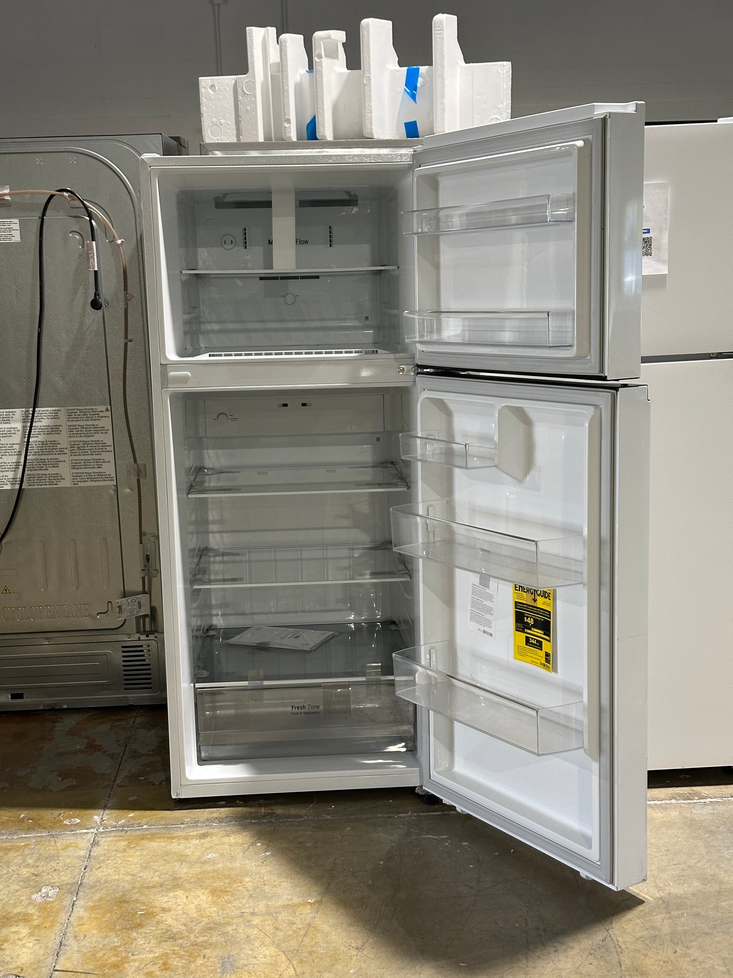 GREAT NEW GARAGE READY TOP FREEZER REFRIGERATOR MODEL: LT18S2100W REF13957S