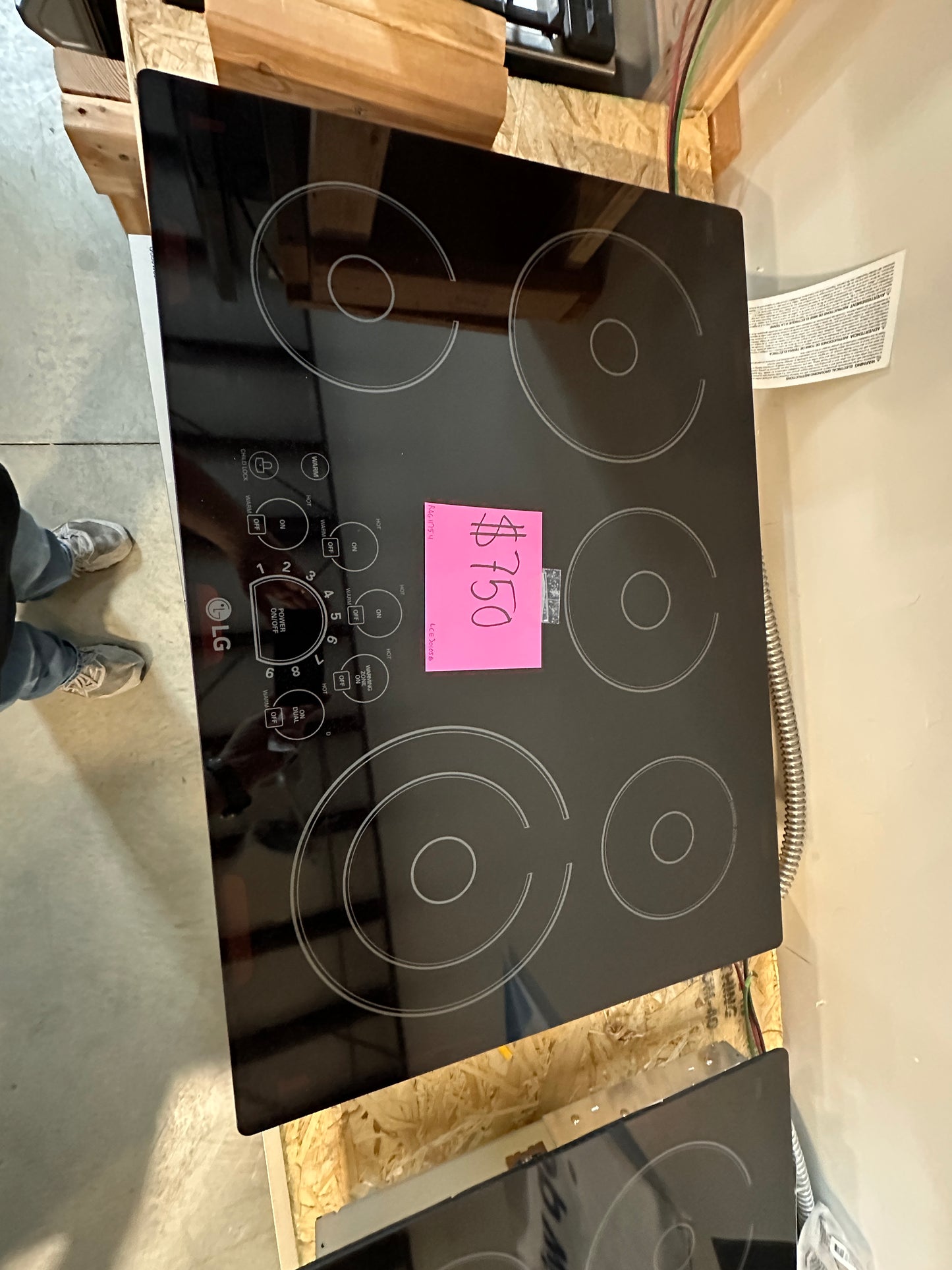 Electric Cooktop with 5 elements and Warming Zone - Black Model:LCE3010SB RAG11754