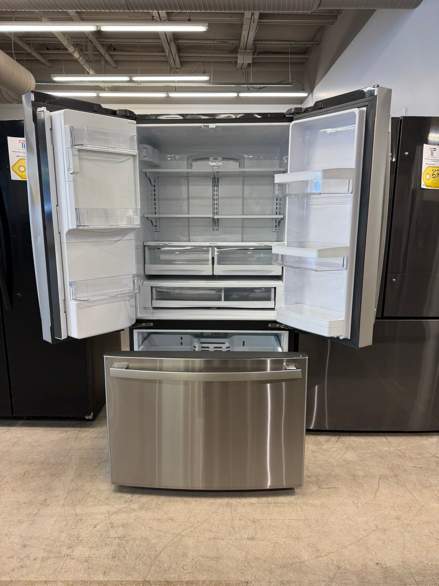 GE Counter-Depth Fingerprint Resistant French-Door Refrigerator MODEL: GYE22GYNFS REF10431R