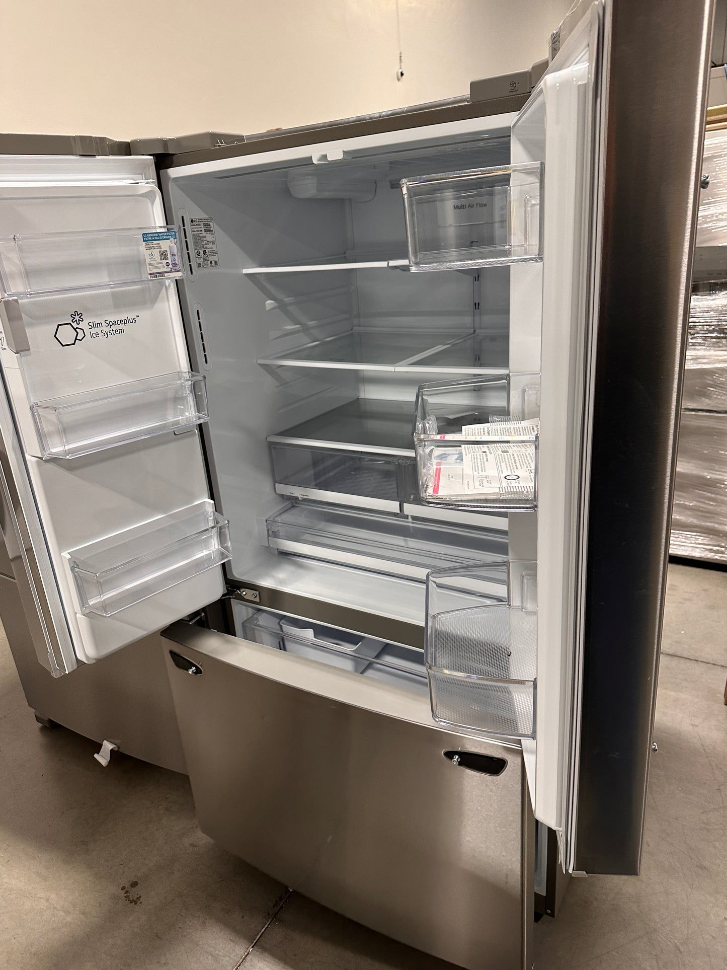 LG - 27.7 Cu. Ft. French Door Smart Refrigerator with External Ice and Water - MODEL: LRFS28XBS REF13698