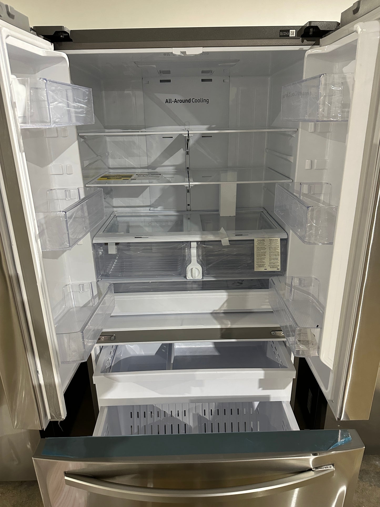 SAMSUNG STAINLESS STEEL LARGE CAPACITY REFRIGERATOR - REF12109S RF28T5001SR