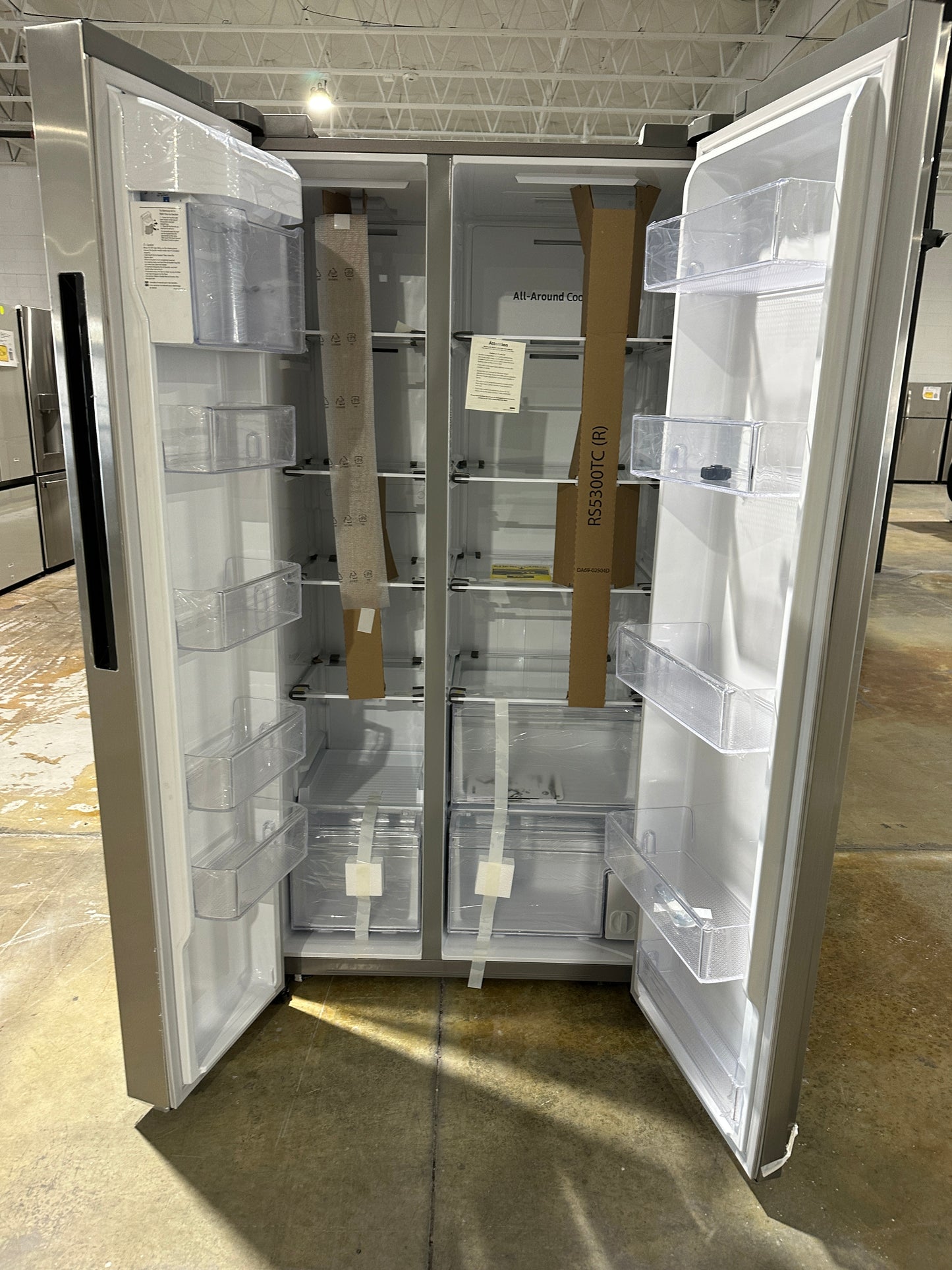 SAMSUNG REFRIGERATOR WITH ALL AROUND COOLING - REF12102S RS23A500ASR