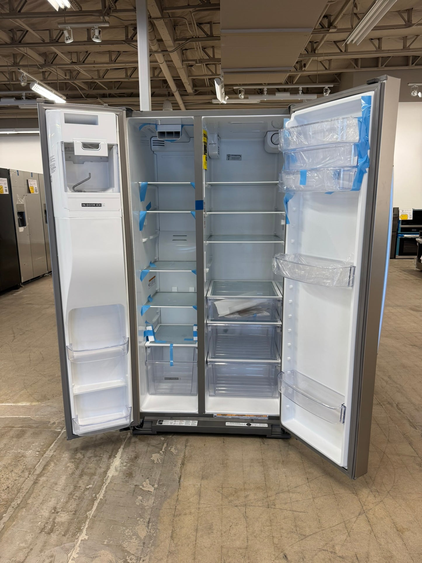 BRAND NEW WHIRLPOOL SIDE-BY-SIDE REFRIGERATOR MODEL: WRSF5536RZ REF10445R