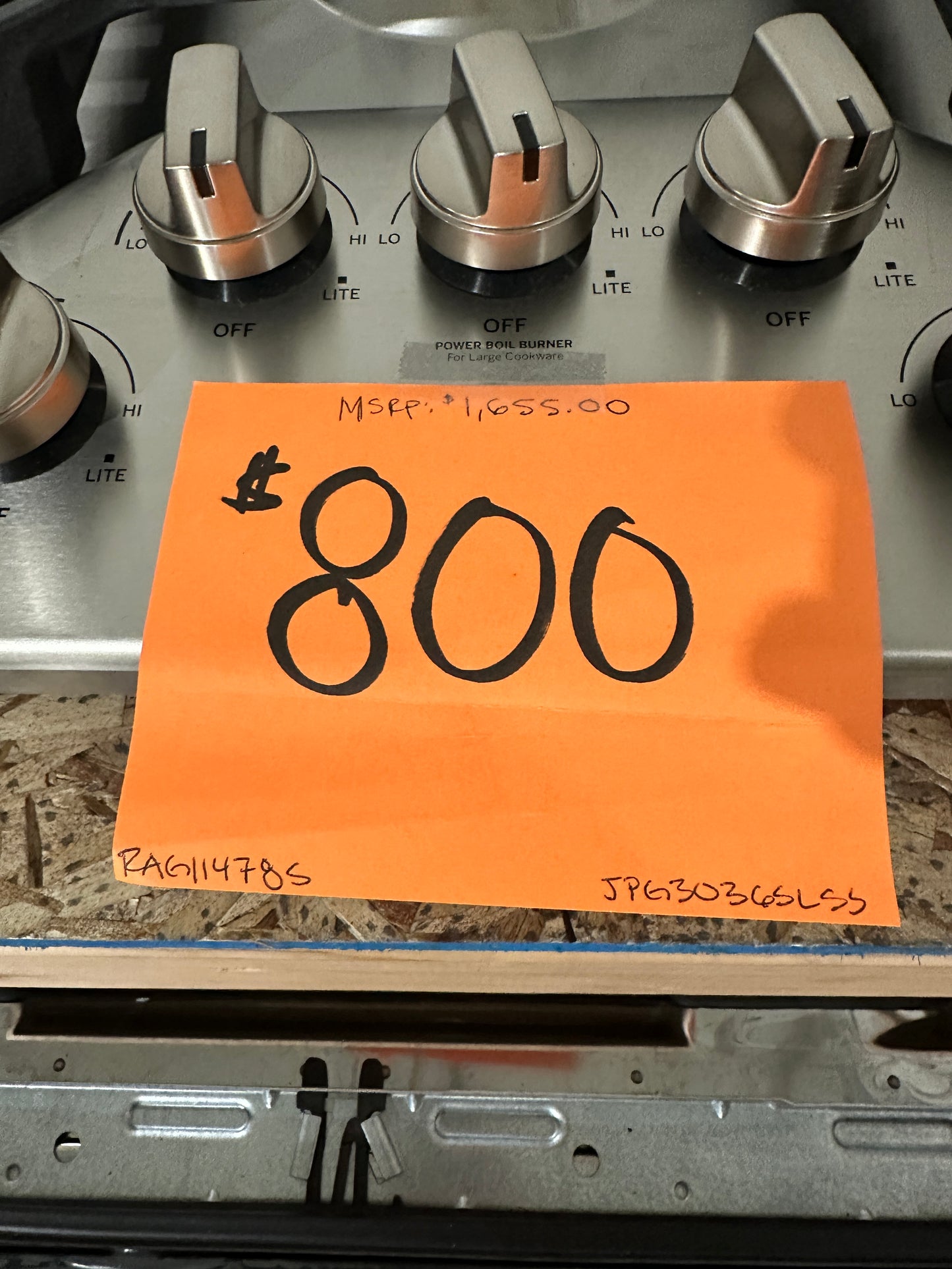 GE - 36" Built-In Gas Cooktop - Stainless steel Model:JGP3036SLSS RAG11478S