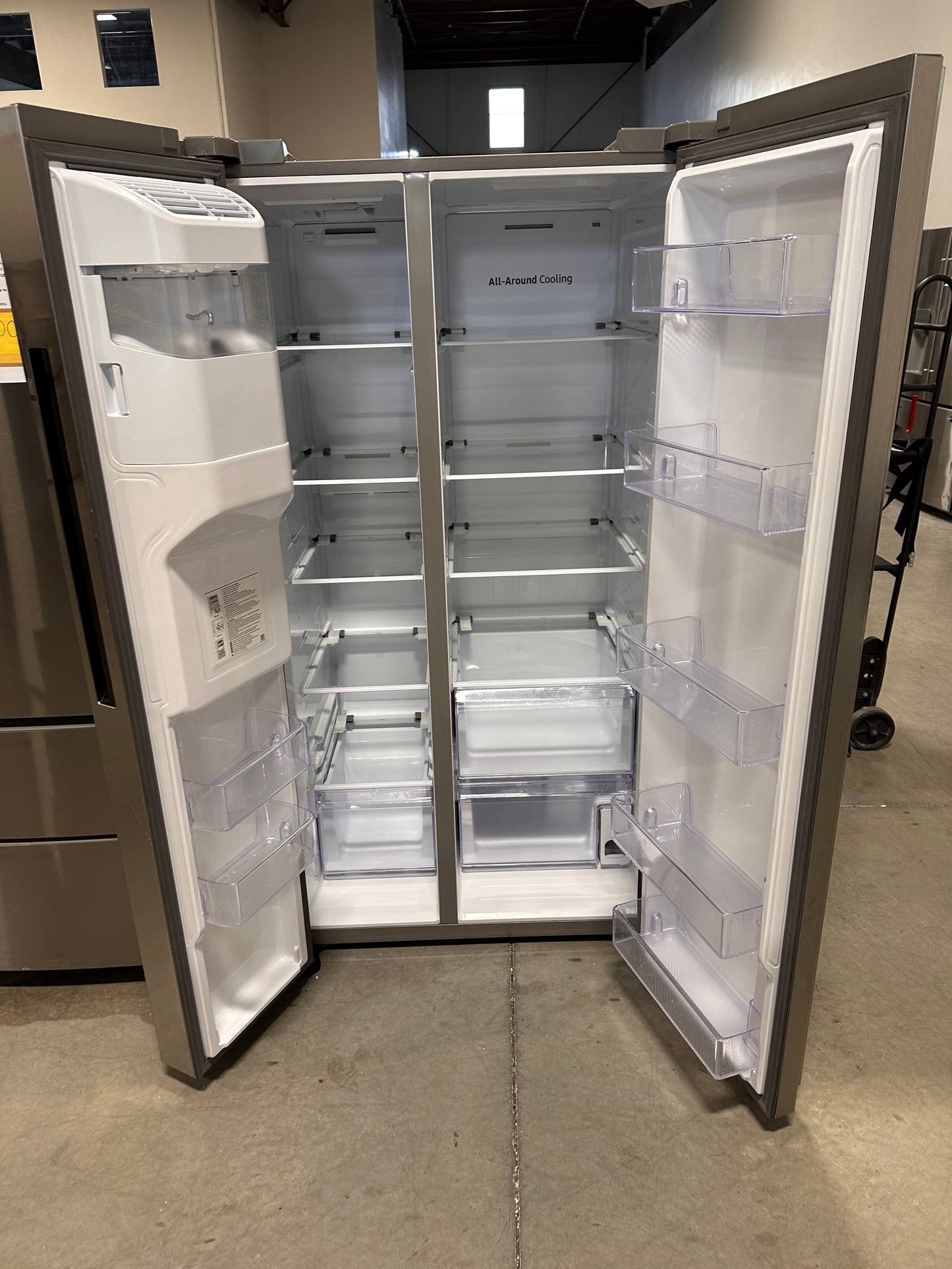 NEW! Samsung 27.4 Cu Ft Side by Side Refrigerator MODEL: RS27T5200SR REF13710