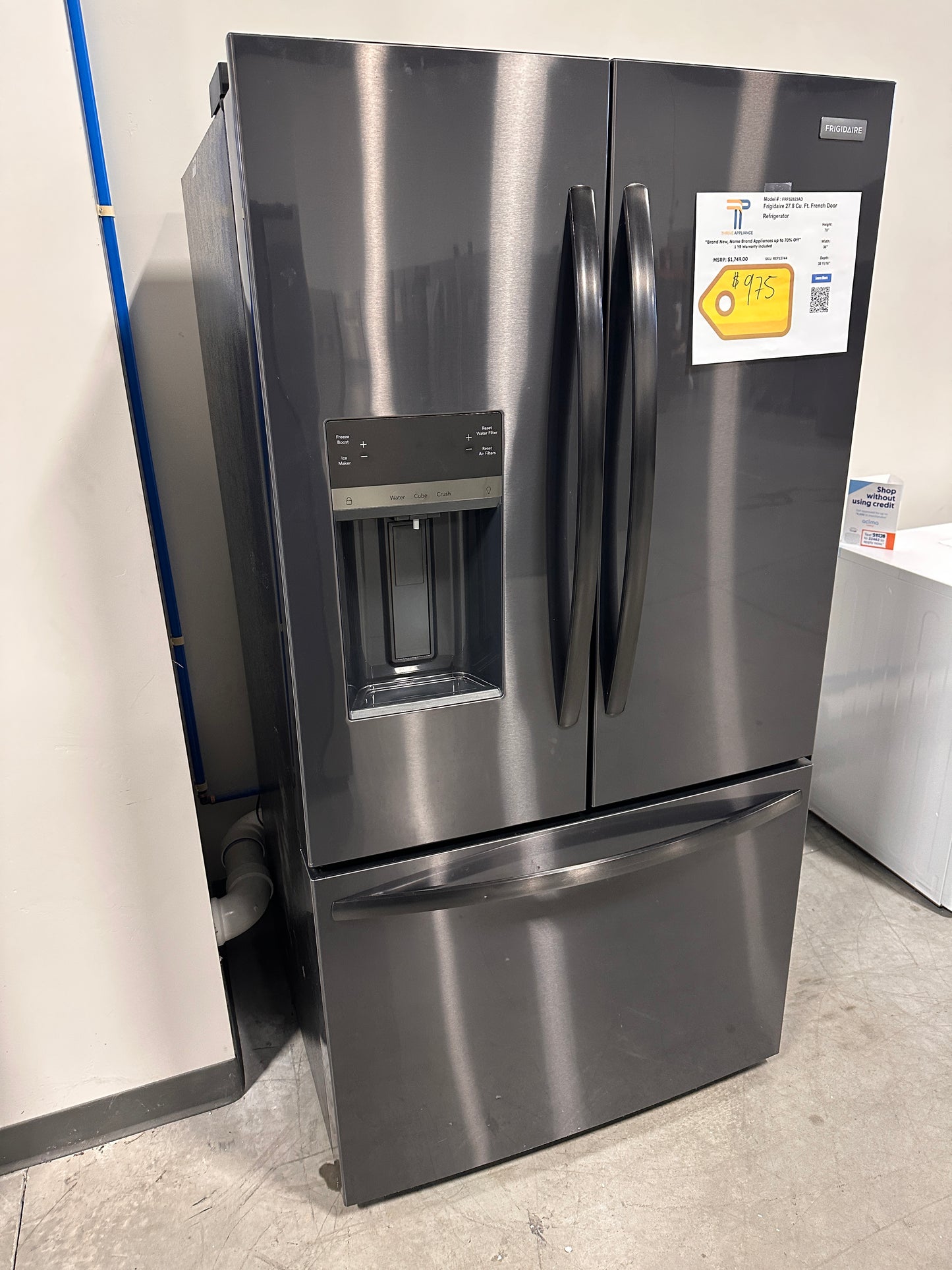 GREAT NEW FRIGIDAIRE FRENCH DOOR REFRIGERATOR MODEL: FRFS2823AD REF13744