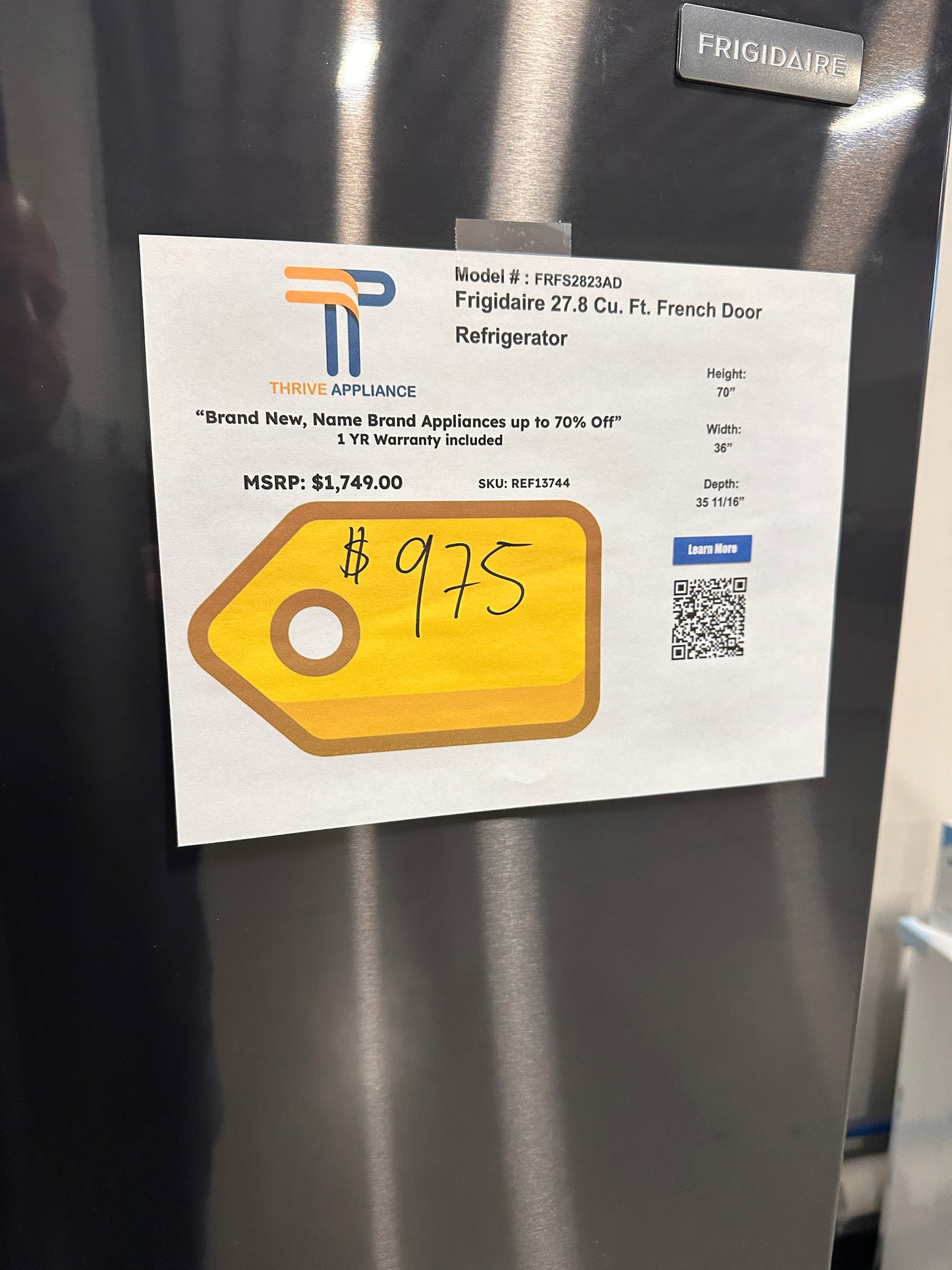 GREAT NEW FRIGIDAIRE FRENCH DOOR REFRIGERATOR MODEL: FRFS2823AD REF13744