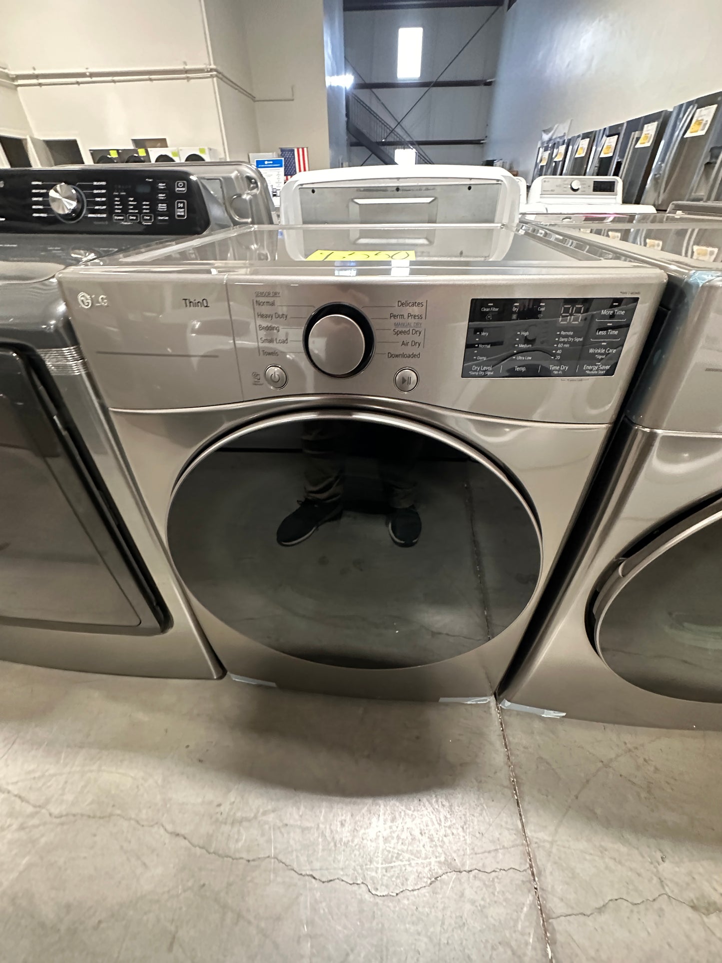 LOWERED PRICE Gas Dryer with Built In Intelligence - Graphite Steel Model:DLG3601V DRY12218