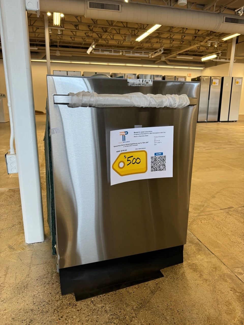 BRAND NEW SAMSUNG DISHWASHER with 3RD RACK MODEL: DW80CG4051SRAA DSW10001R