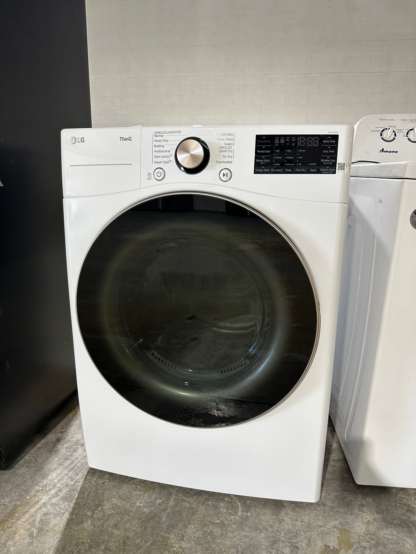 LG - 7.4 Cu. Ft. Electric Dryer with Steam and Built-In Intelligence - Model:DLEX4000W DRY11756S