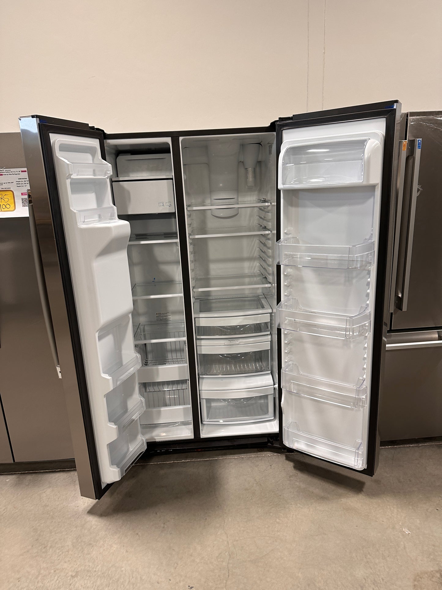 GREAT NEW GE COUNTER DEPTH SIDE-BY-SIDE REFRIGERATOR MODEL: GZS22IYNFS REF13748