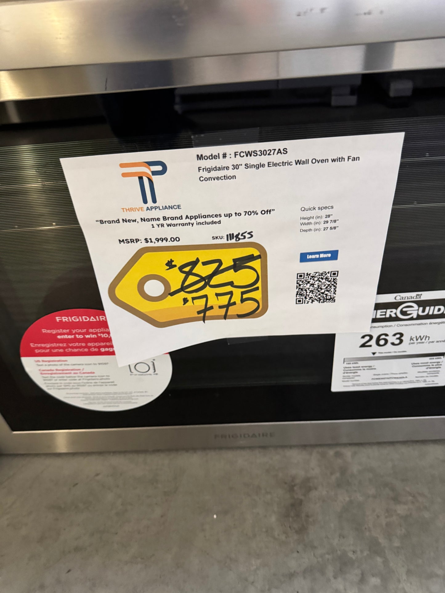 Frigidaire 30 in. Single Electric Built-In Wall Oven with Convection in Stainless Steel MODEL: FCWS3027AS SKU: WOV11185S