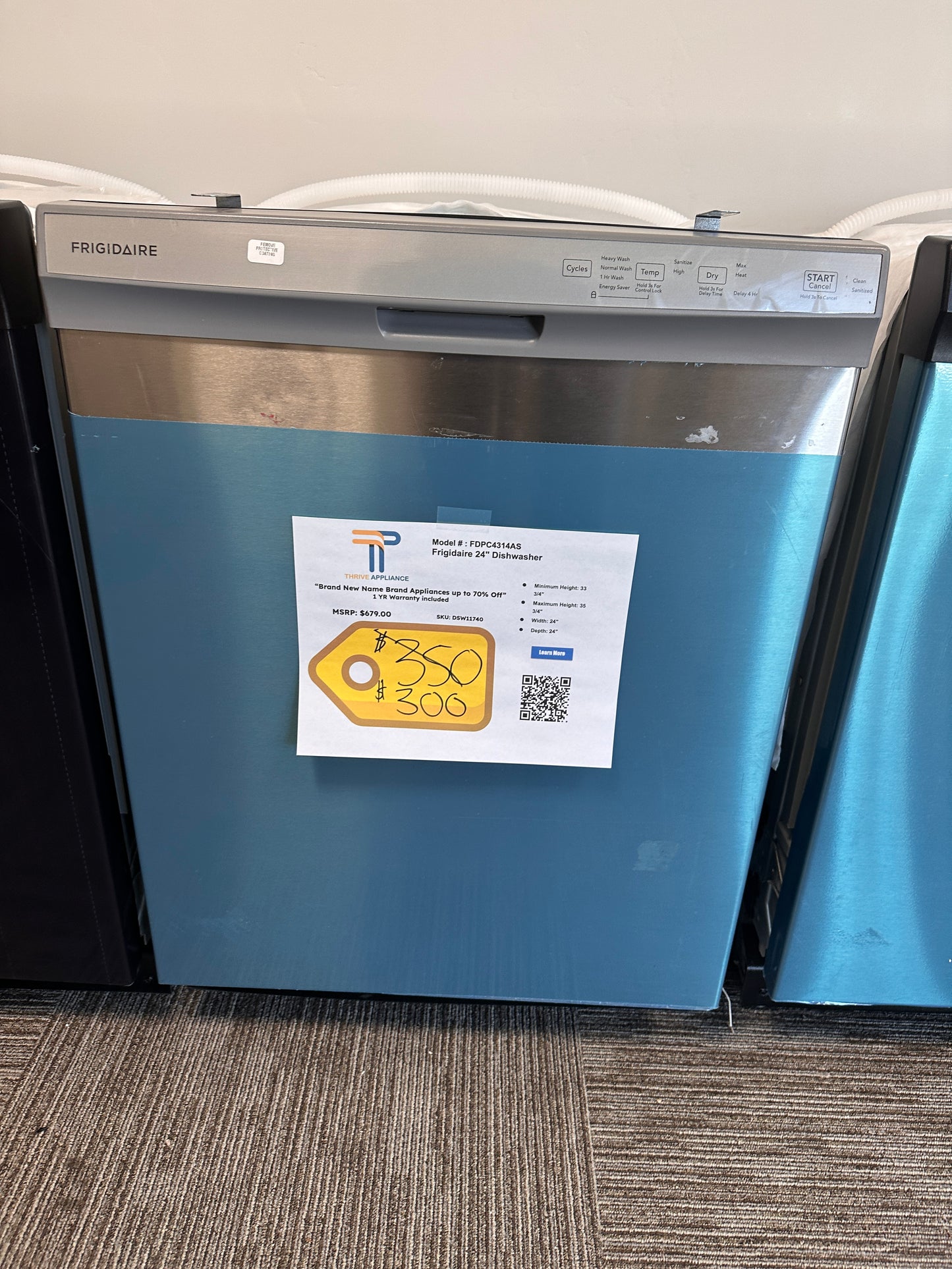 GORGEOUS BRAND NEW FRIGIDAIRE DISHWASHER MODEL: FDPC4314AS DSW11740