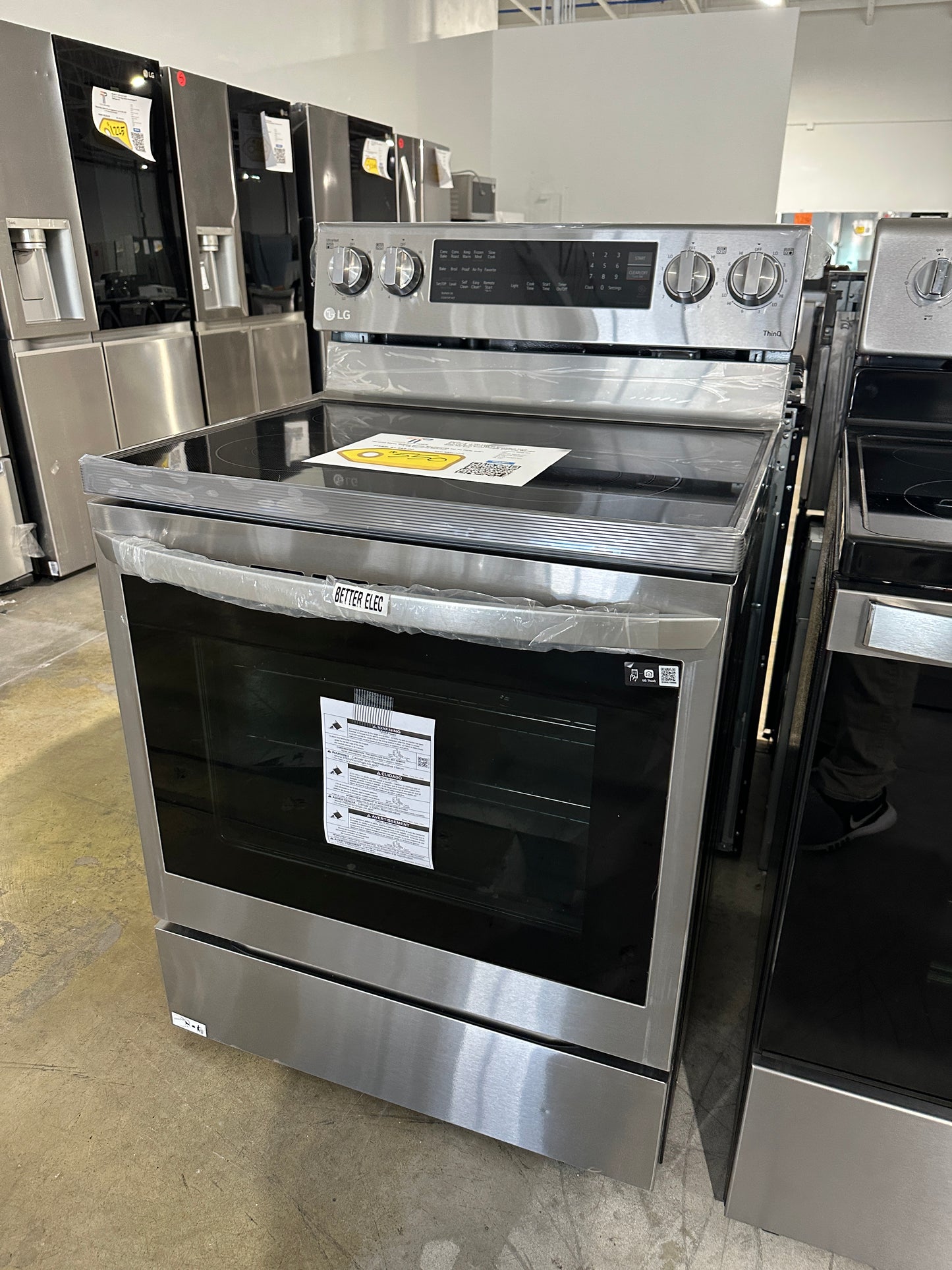 GREAT NEW LG SMART ELECTRIC RANGE MODEL: LREL6325F RAG11527S