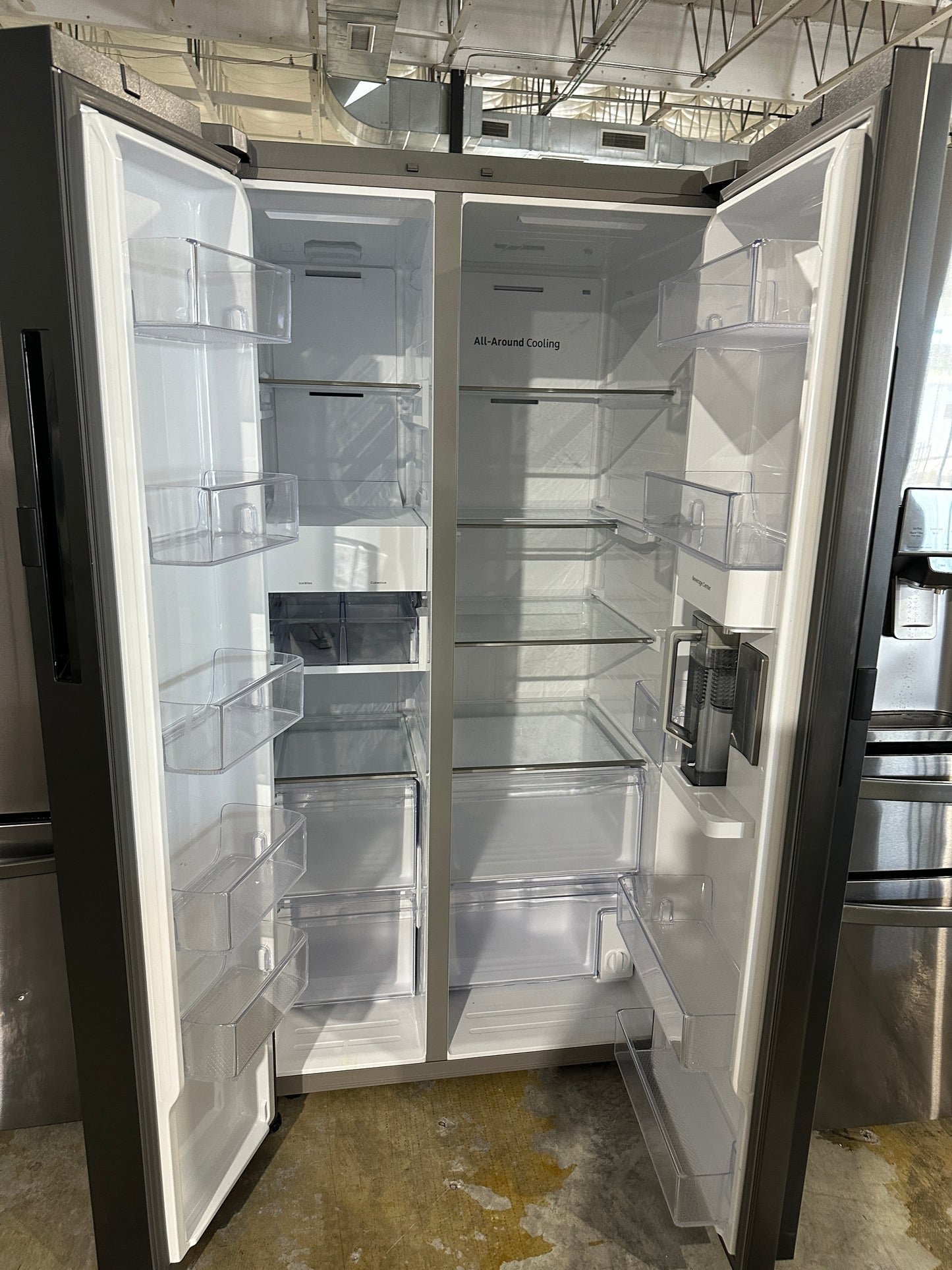WHITE GLASS SAMSUNG BESPOKE SIDE BY SIDE REFRIGERATOR MODEL: RS28CB760012 REF12191S