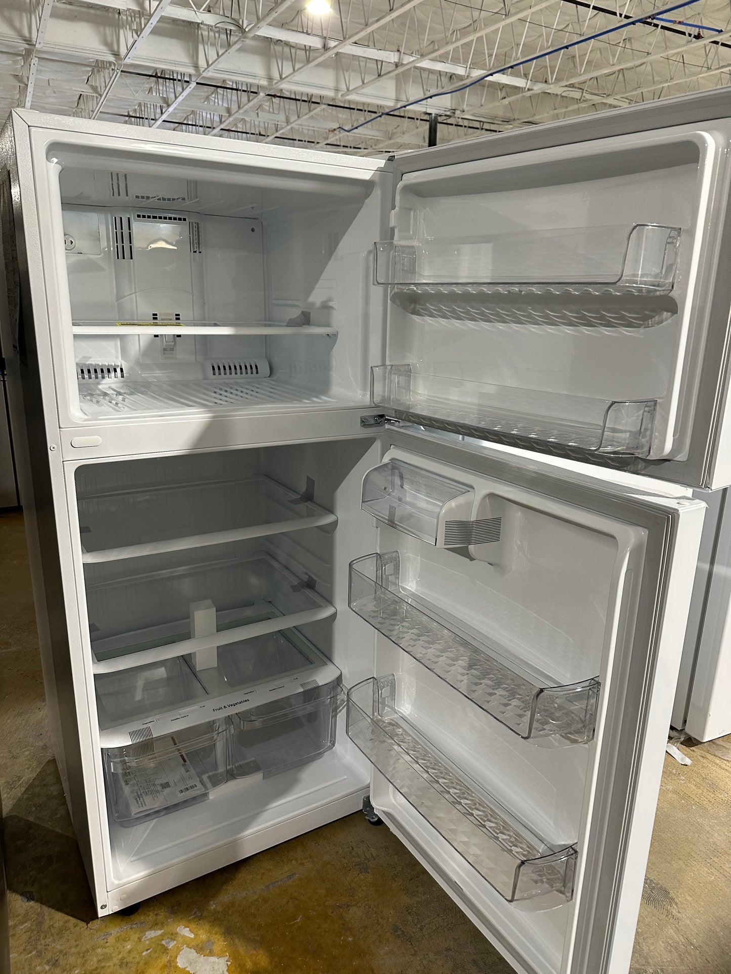 GREAT NEW LG GARAGE READY FRIDGE MODEL: LTCS20020W REF12265S